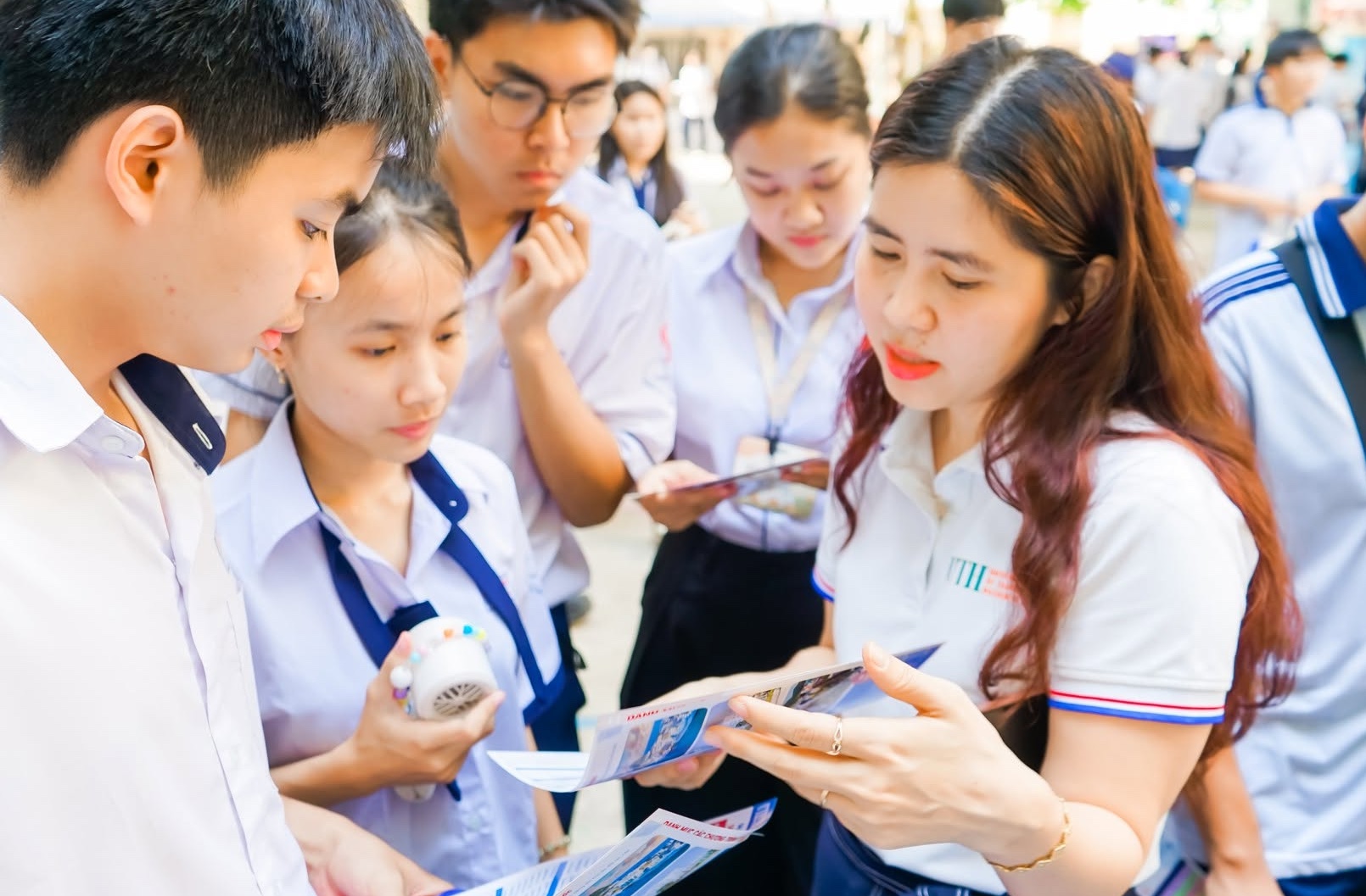 Điểm chuẩn đại học 2026: Ngành nào có điểm chuẩn cao nhất? - Ảnh 1.