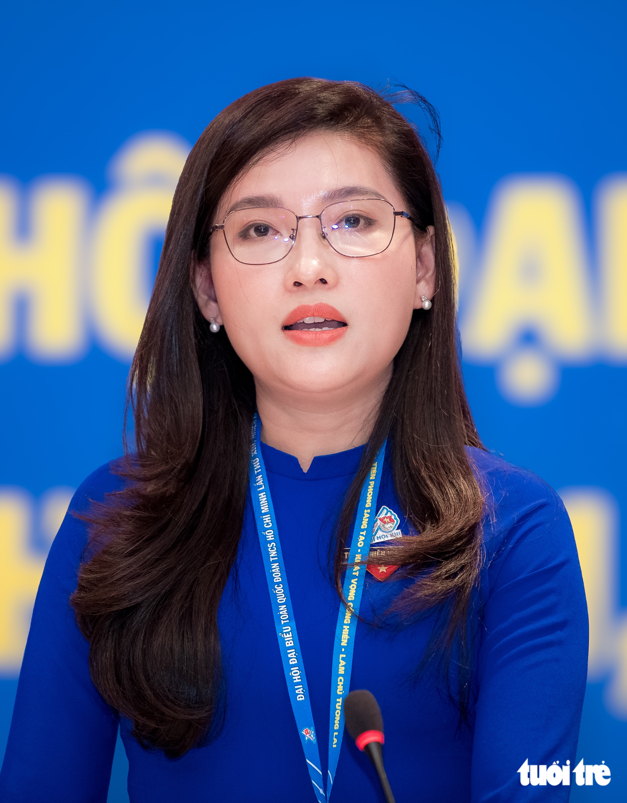 100 giáo viên, sinh viên Việt Nam tham gia 