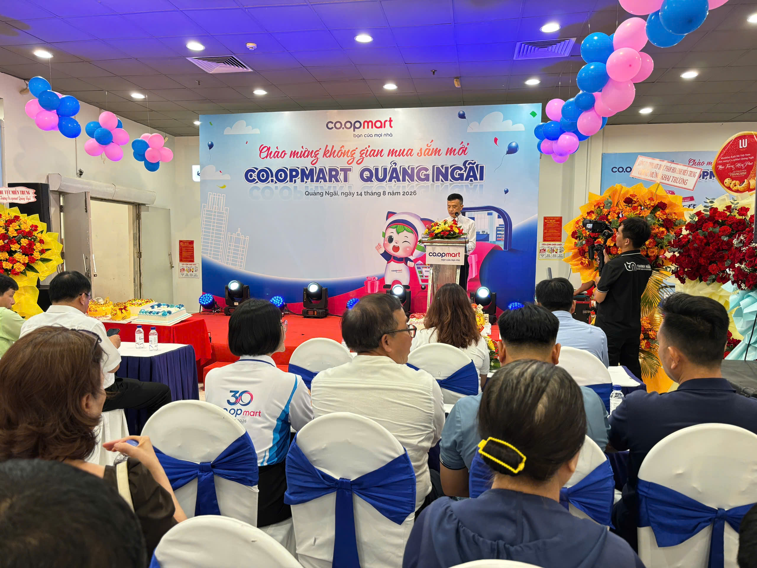 Co.Opmart Đà Nẵng nâng TẦM trải nghiệm mua sắm với không gian mới hiện đại - Ảnh 1.