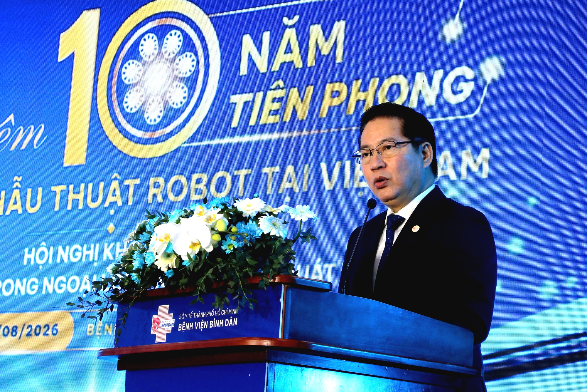 Bệnh viện Bình Dân lập kỷ lục Việt Nam với hơn 4.000 ca phẫu thuật robot - Ảnh 2.