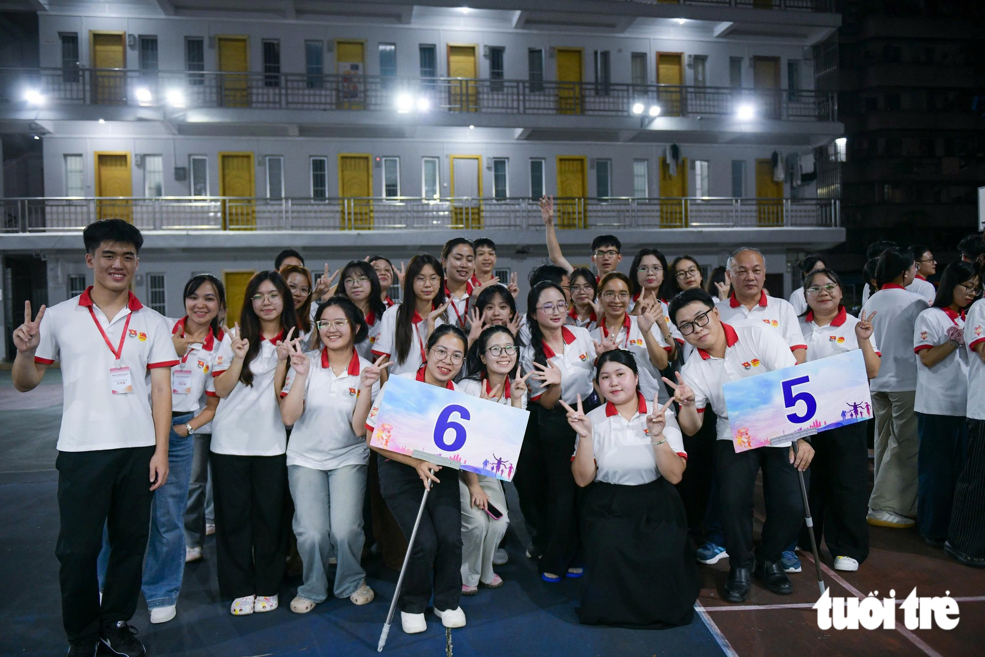 100 giáo viên, sinh viên Việt Nam đã tới Trung Quốc, bắt đầu ‘Hành trình đỏ’ theo dấu chân Bác Hồ - Ảnh 5.