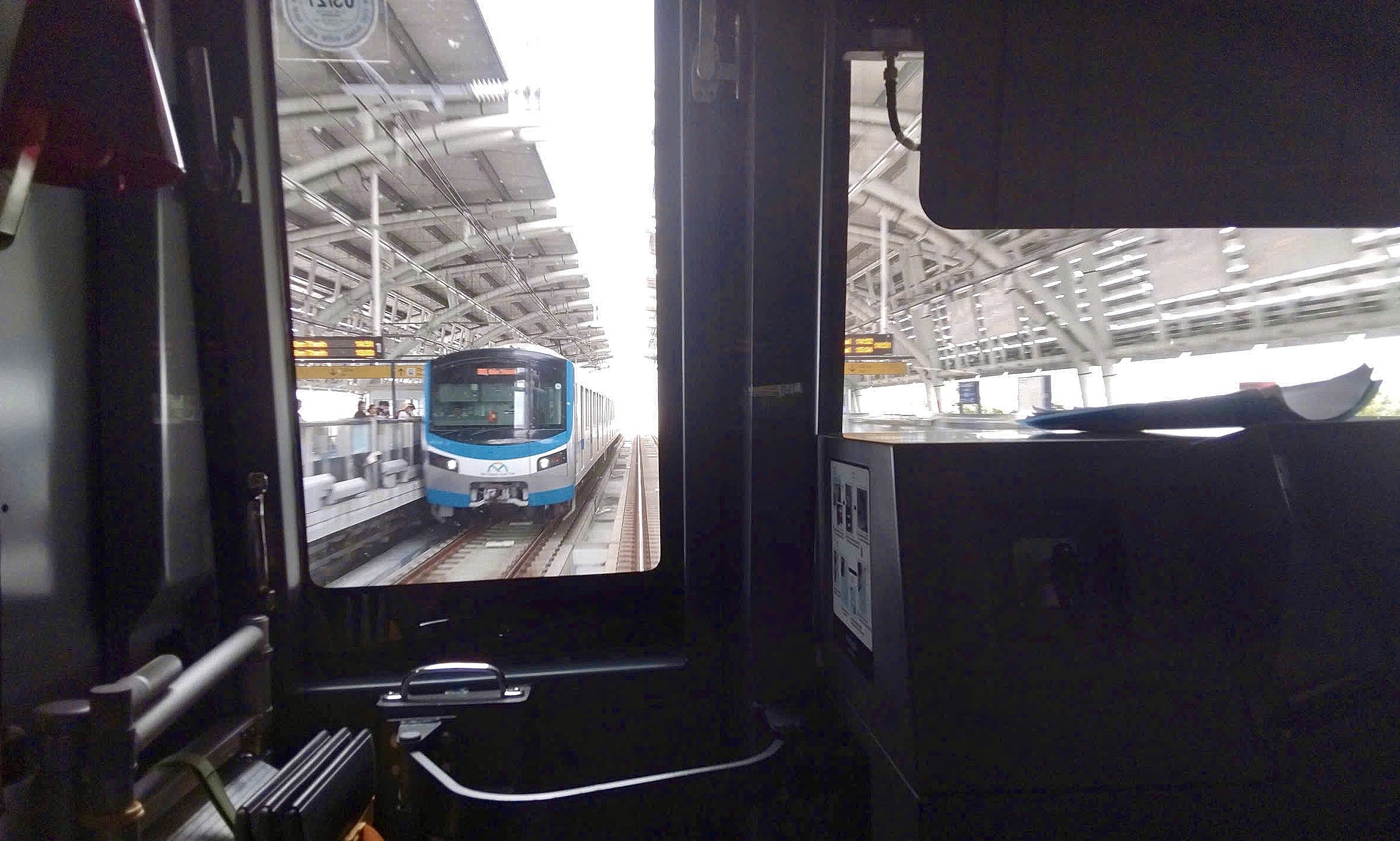 Hình ảnh đối lập về tuyến metro Bến Thành - Suối Tiên - Ảnh 13.