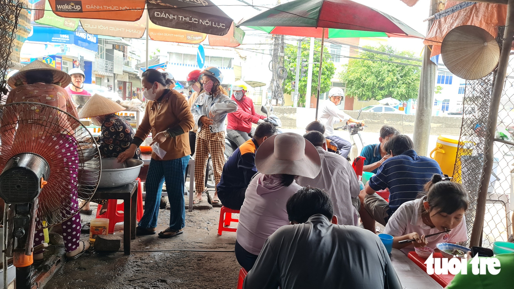 Bánh canh bột xắt Cai Lậy: Miếng ngon đậm tình đất và người miền Tây - Ảnh 2.