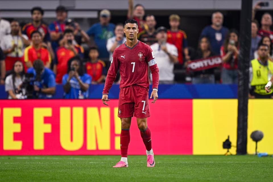 Ronaldo bất ngờ tiết lộ chuyện sắp giải nghệ - Ảnh 1.