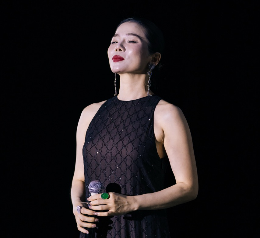 Ca sĩ Thanh Lam ngẫu hứng thể hiện bài hát trong vở cải lương Cây sầu riêng trổ bông  - Ảnh 9.