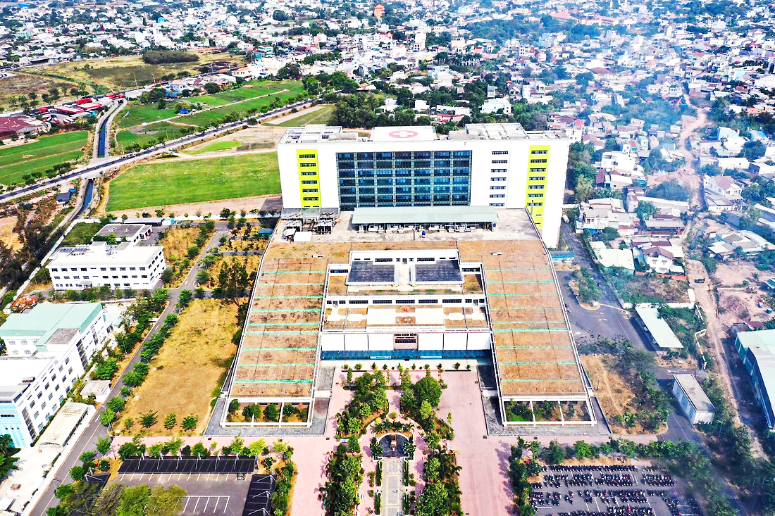 Y tế TP.HCM đổi mới cấu trúc hệ thống y tế hướng tới người dân năm 2026 - Ảnh 8.