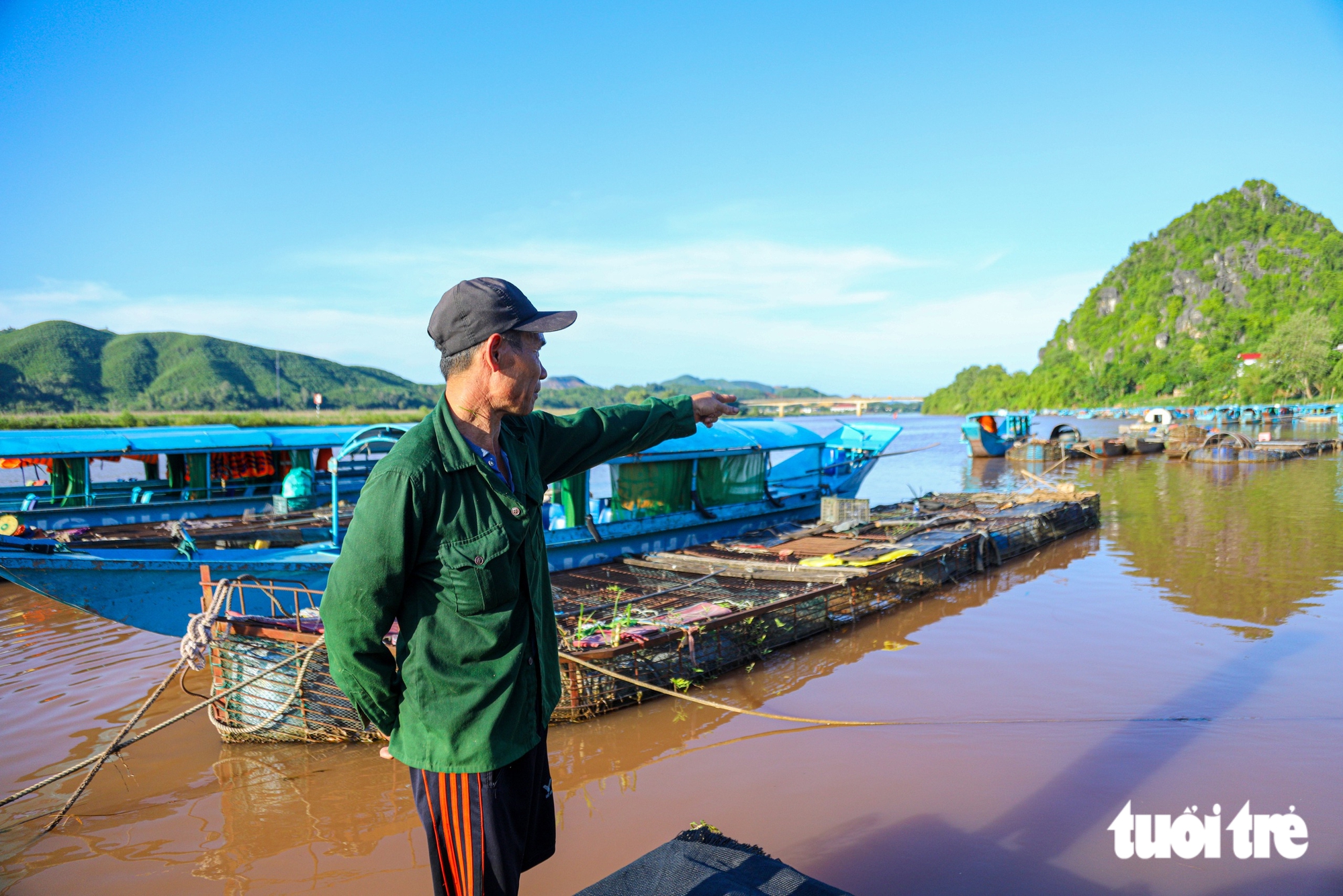 Về Phong Nha ngắm sông Son đỏ ngầu, nghe truyền thuyết mối tình gắn liền với tên sông - Ảnh 5.