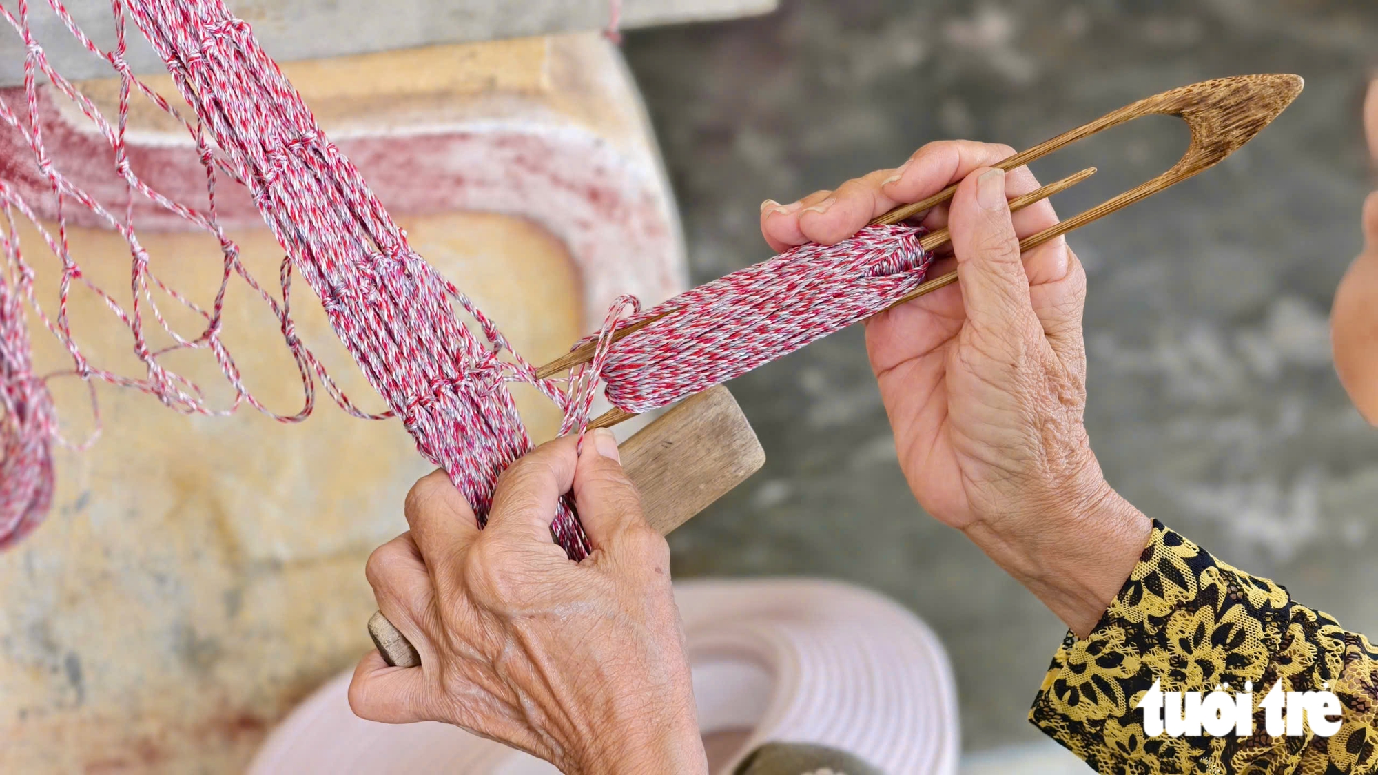 Những người giữ nghề đan võng gần trăm năm ở Quảng Ngãi - Ảnh 3.