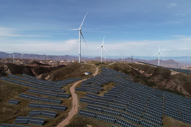 China leads wave of clean power wastage as grids globally hit limits- Ảnh 1.