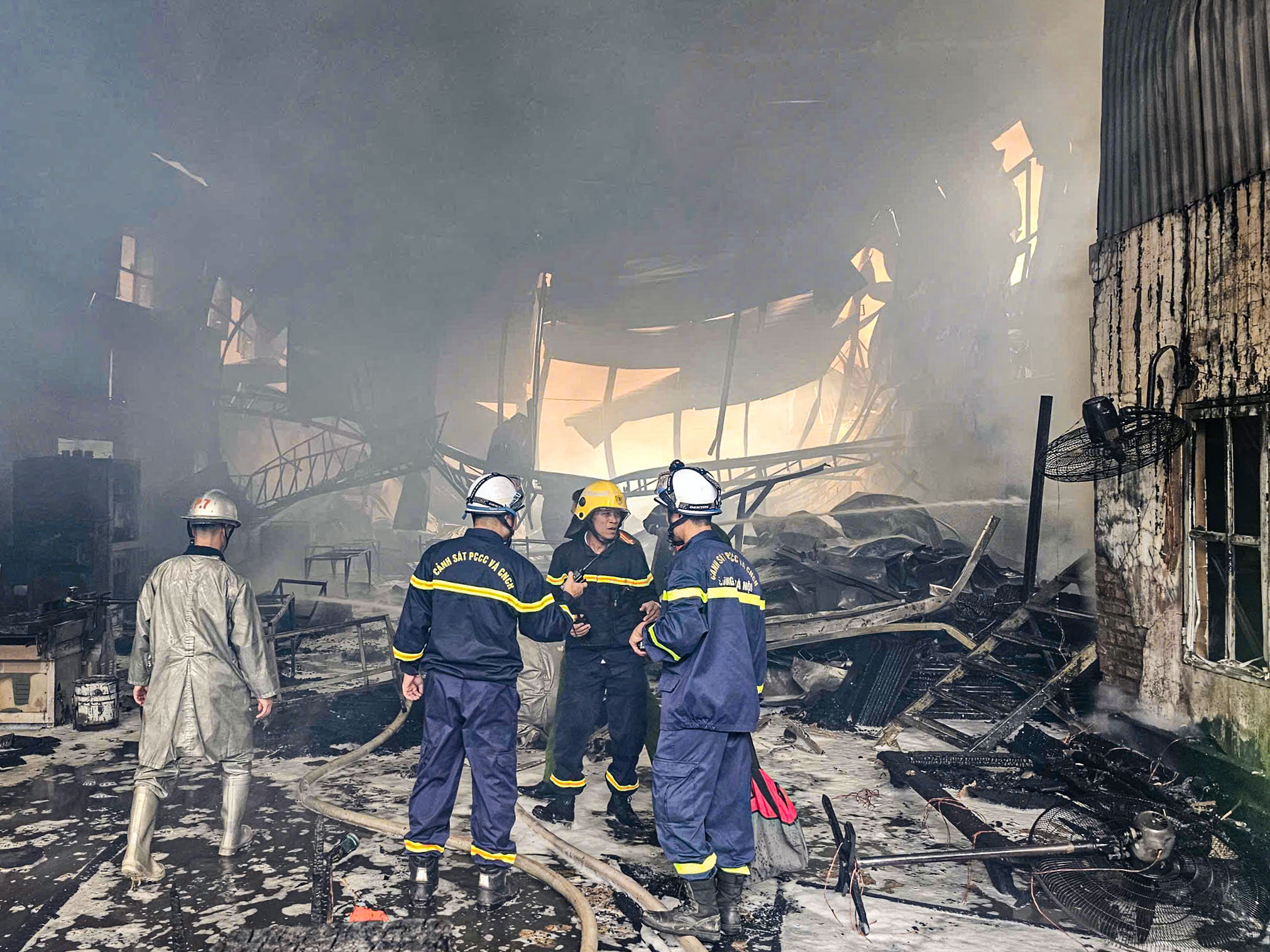 河內一工廠火災致3人死亡:涉事場所存在違規並已被責令停業