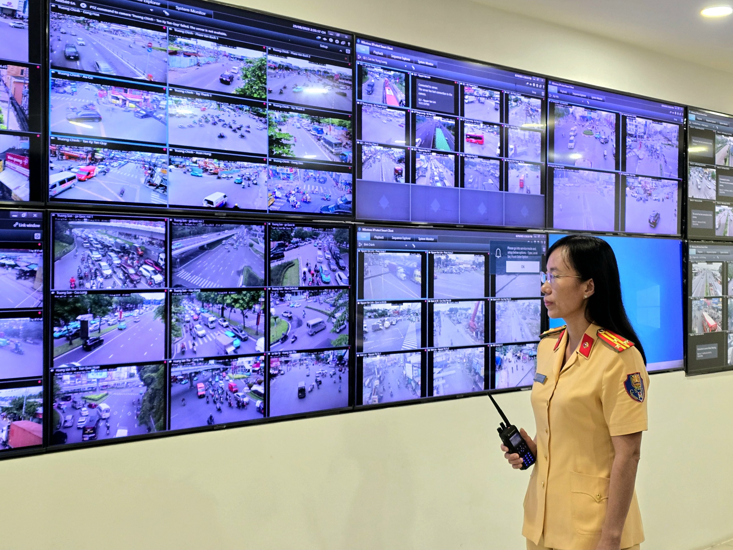 Tin tức sáng 3-8: TP.HCM sẽ phủ camera thông minh toàn bộ tuyến đường trọng điểm - Ảnh 1.