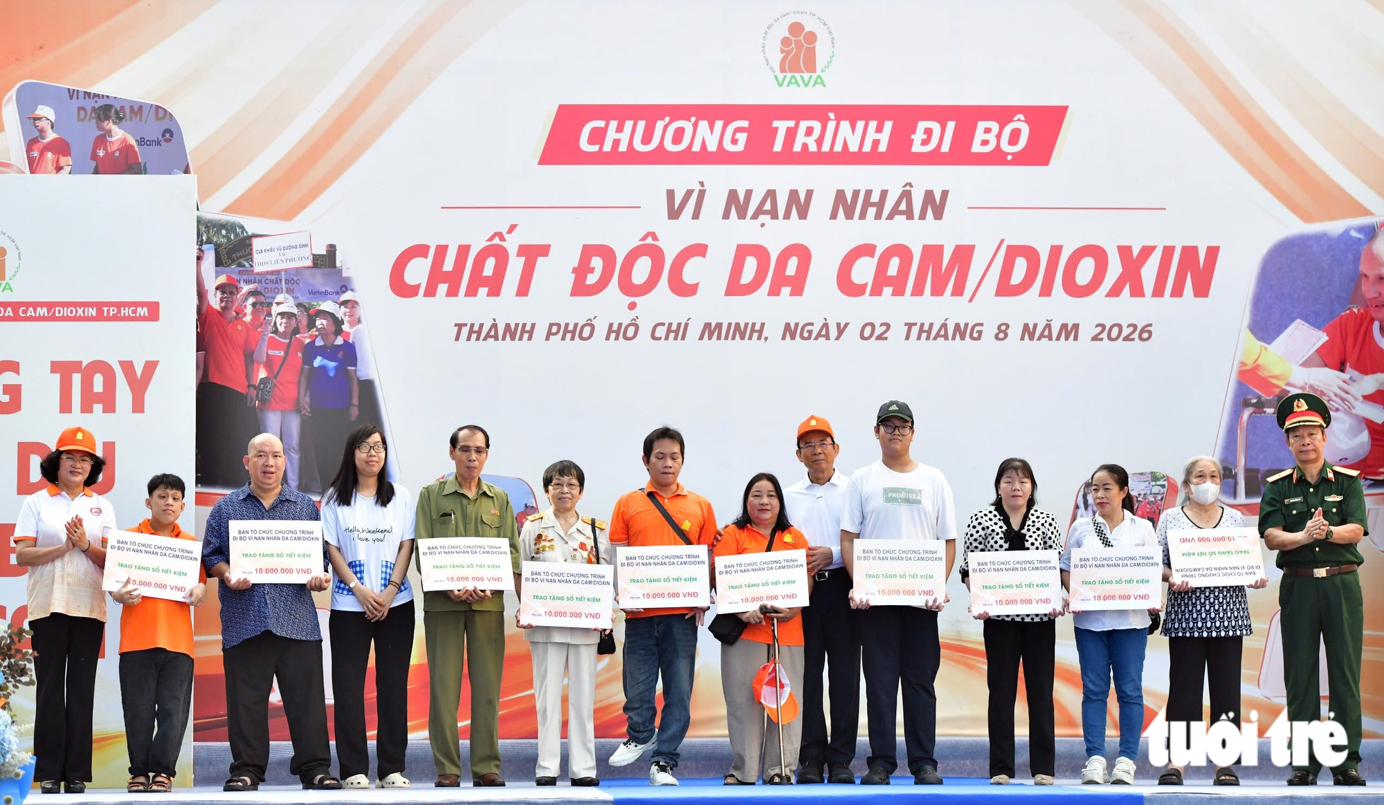 Phố đi bộ Nguyễn Huệ ngập sắc cam đồng hành vì nạn nhân chất độc da cam 2026 - Ảnh 3.