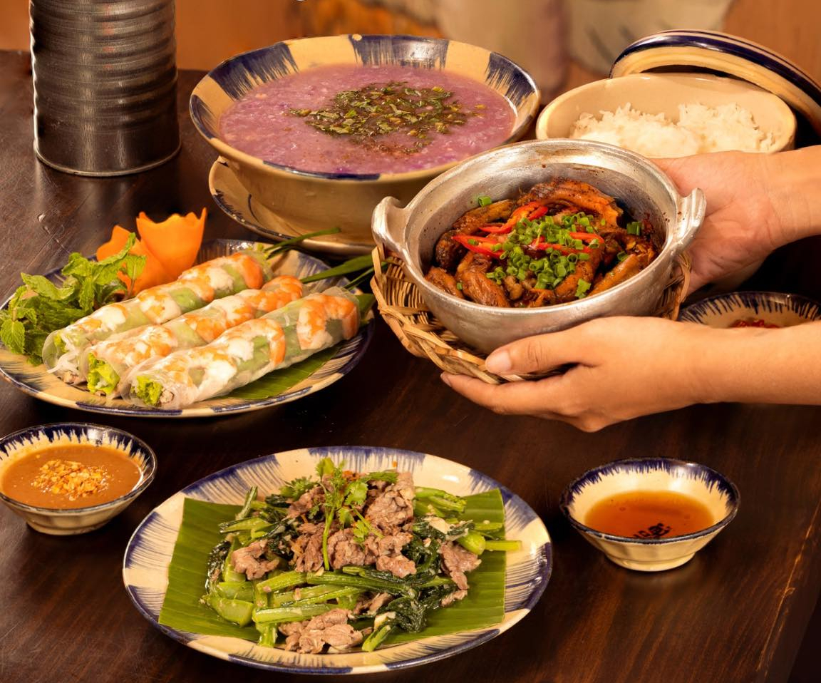 Mâm cơm Việt trị giá 500.000 đồng có thể bán 5 triệu đồng? - Ảnh 2.