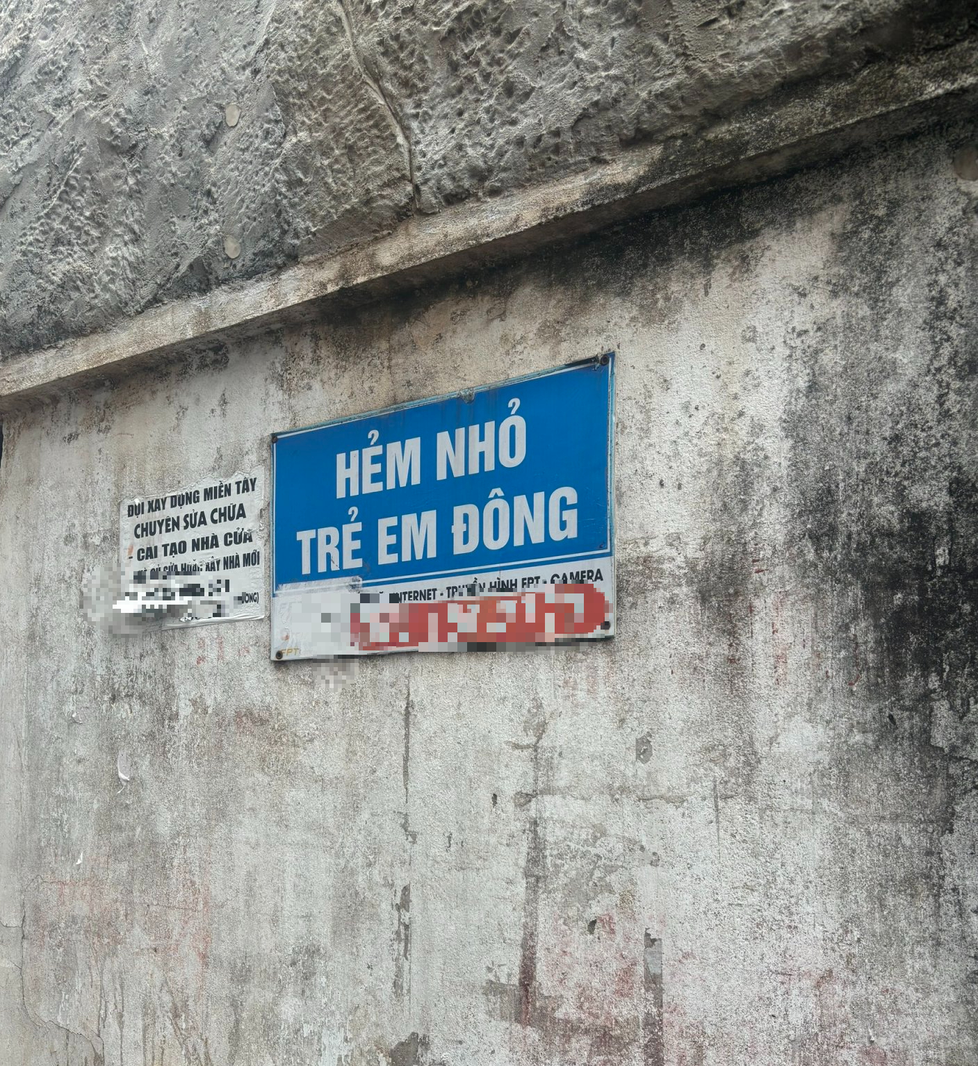 Những tấm bảng giản dị của tình người - Ảnh 3.