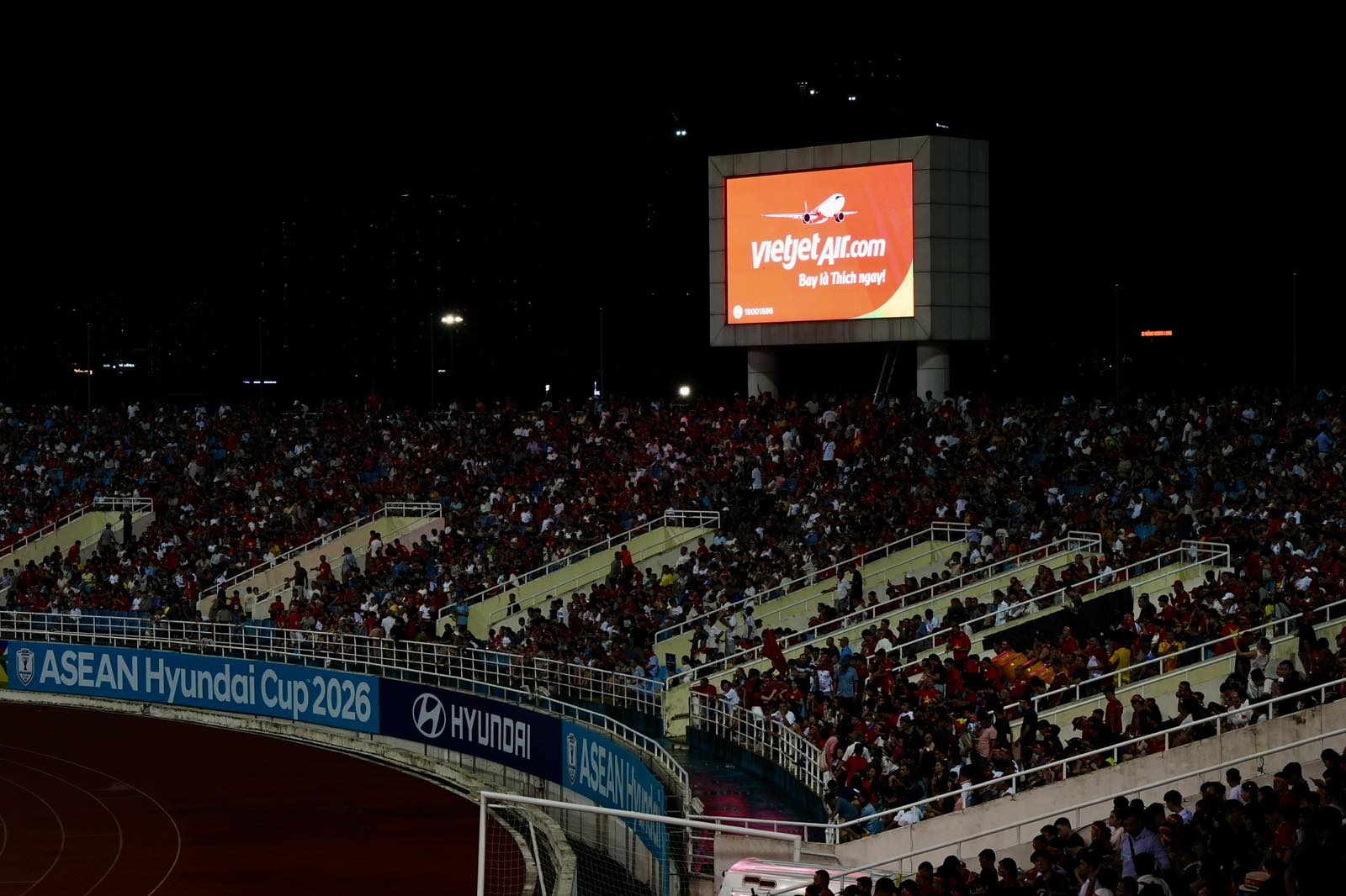 Cùng Vietjet tiếp lửa cho đội tuyển Việt Nam tại chung kết ASEAN Cup - Ảnh 4.