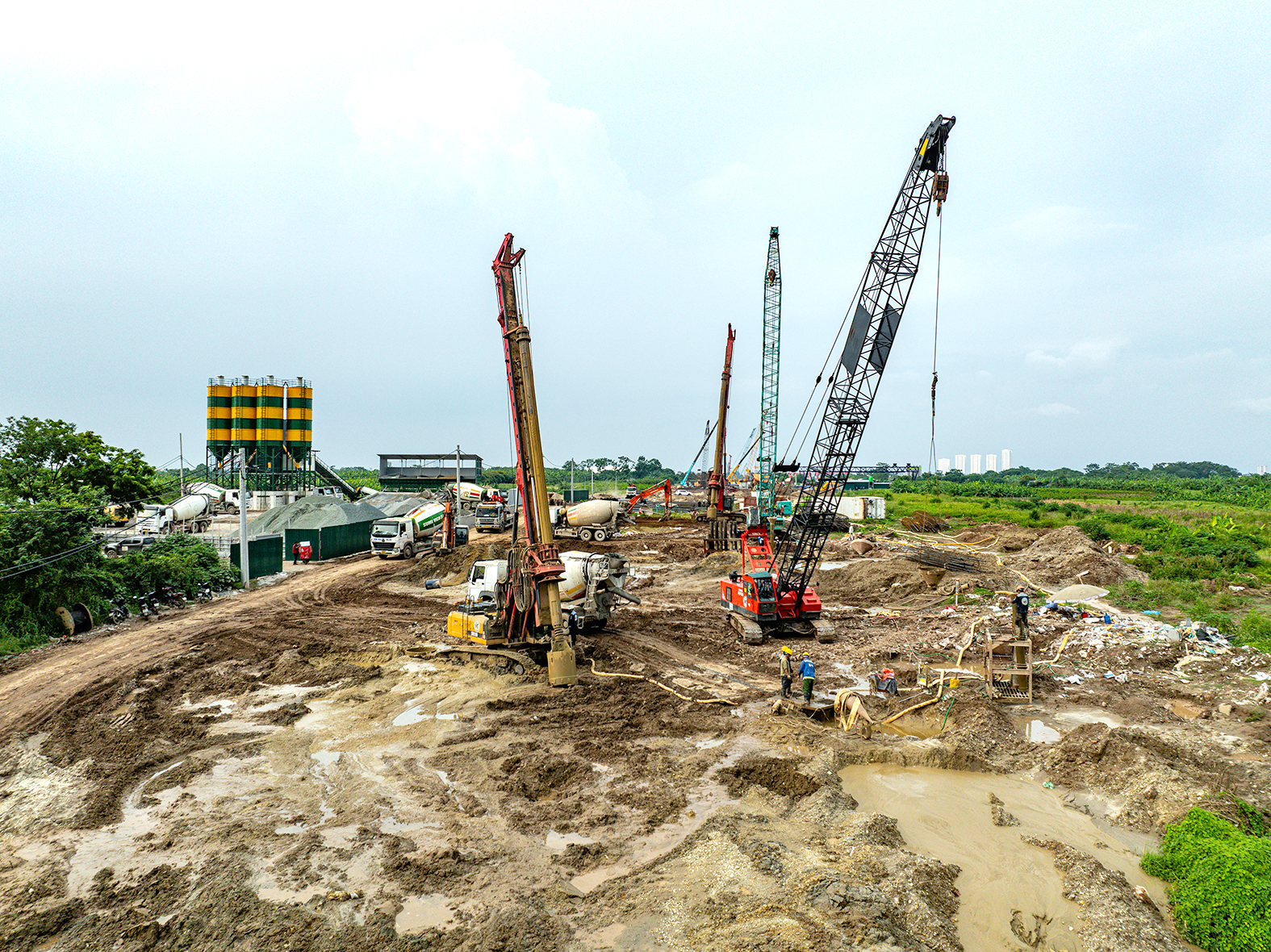 7 Cây cầu qua sông Hồng biến đổi không gian đô thị Hà Nội năm 2026 - Ảnh 11.