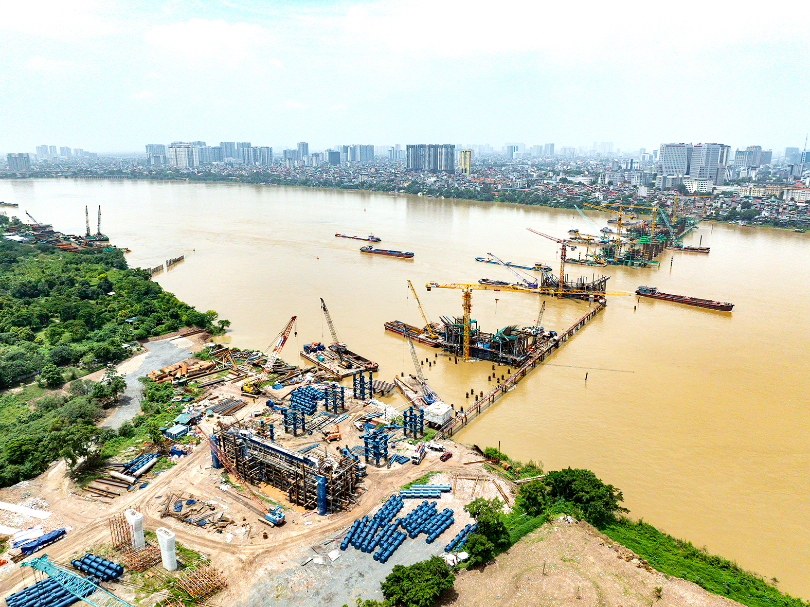 7 Cây cầu qua sông Hồng biến đổi không gian đô thị Hà Nội năm 2026 - Ảnh 14.