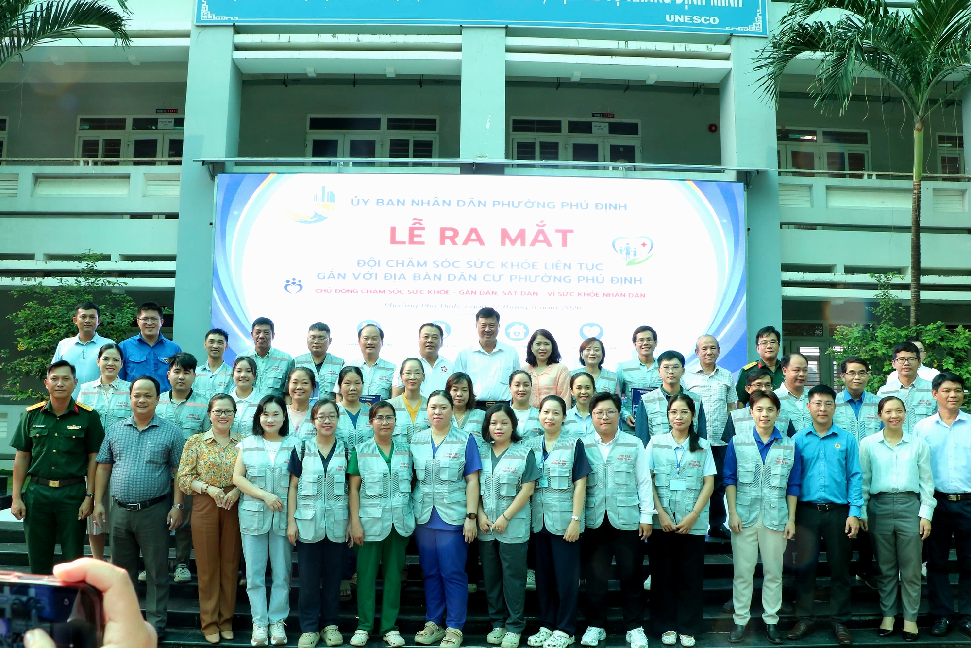 Phường Phú Định, TP.HCM tăng tốc 20 ngày đêm, tổ chức khám sức khỏe toàn dân tại khu dân cư, nhà trọ - Ảnh 4.