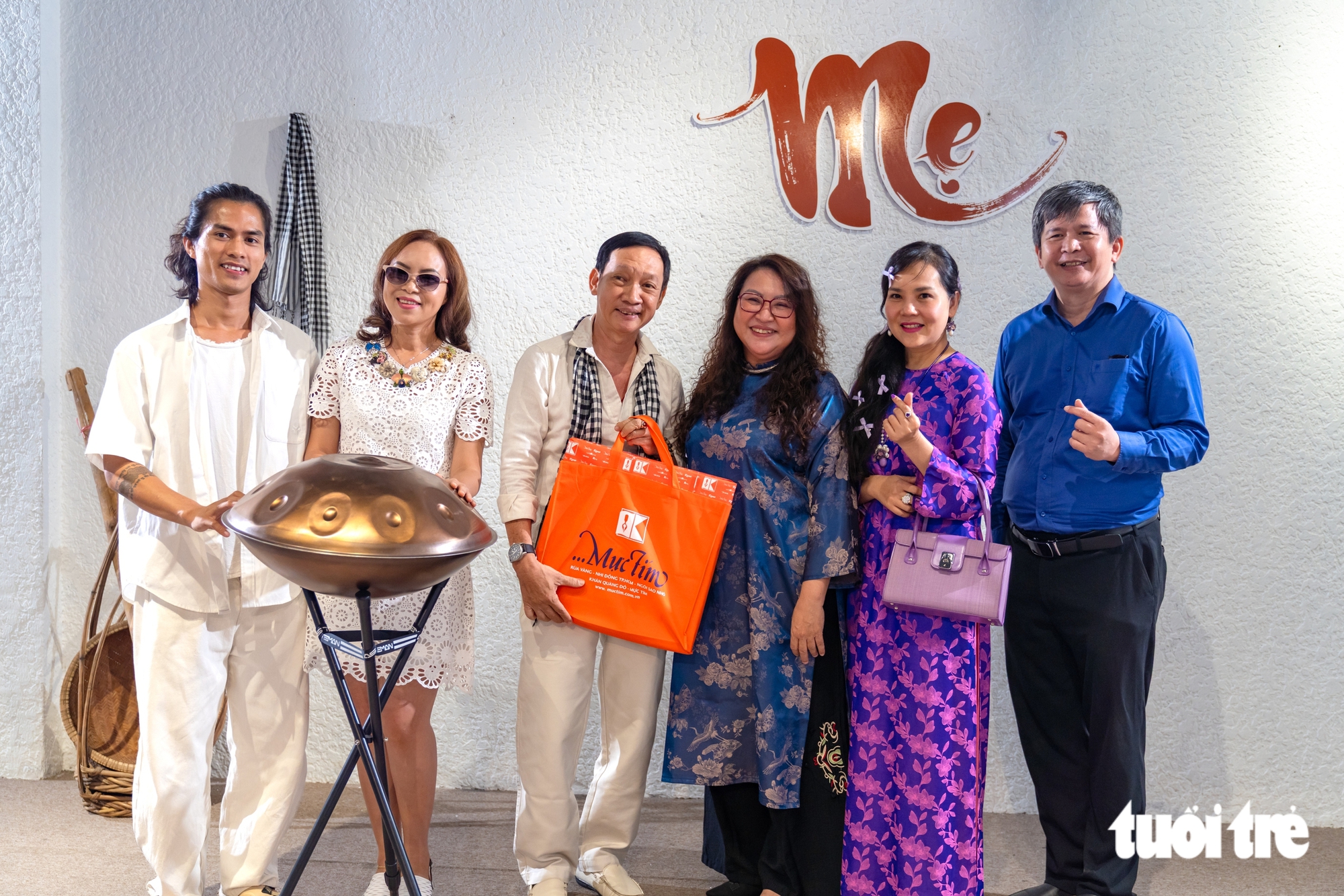 108 khoảnh khắc về những người mẹ được Trần Thế Phong giữ lại hơn 25 năm - Ảnh 11.