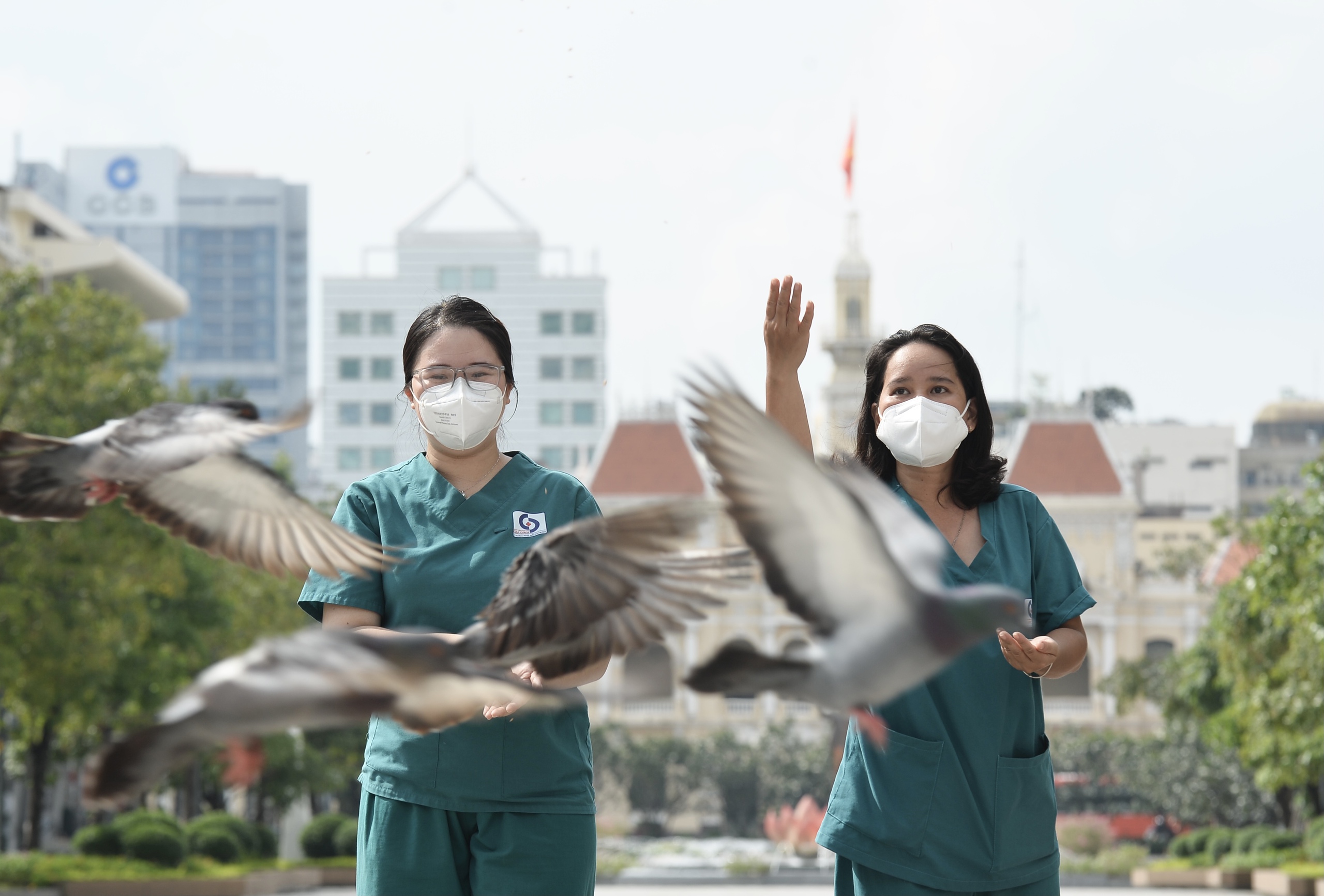 Ký ức 5 năm COVID-19: Nước mắt lặn vào trong cho nhịp đời bước tiếp - Ảnh 23.