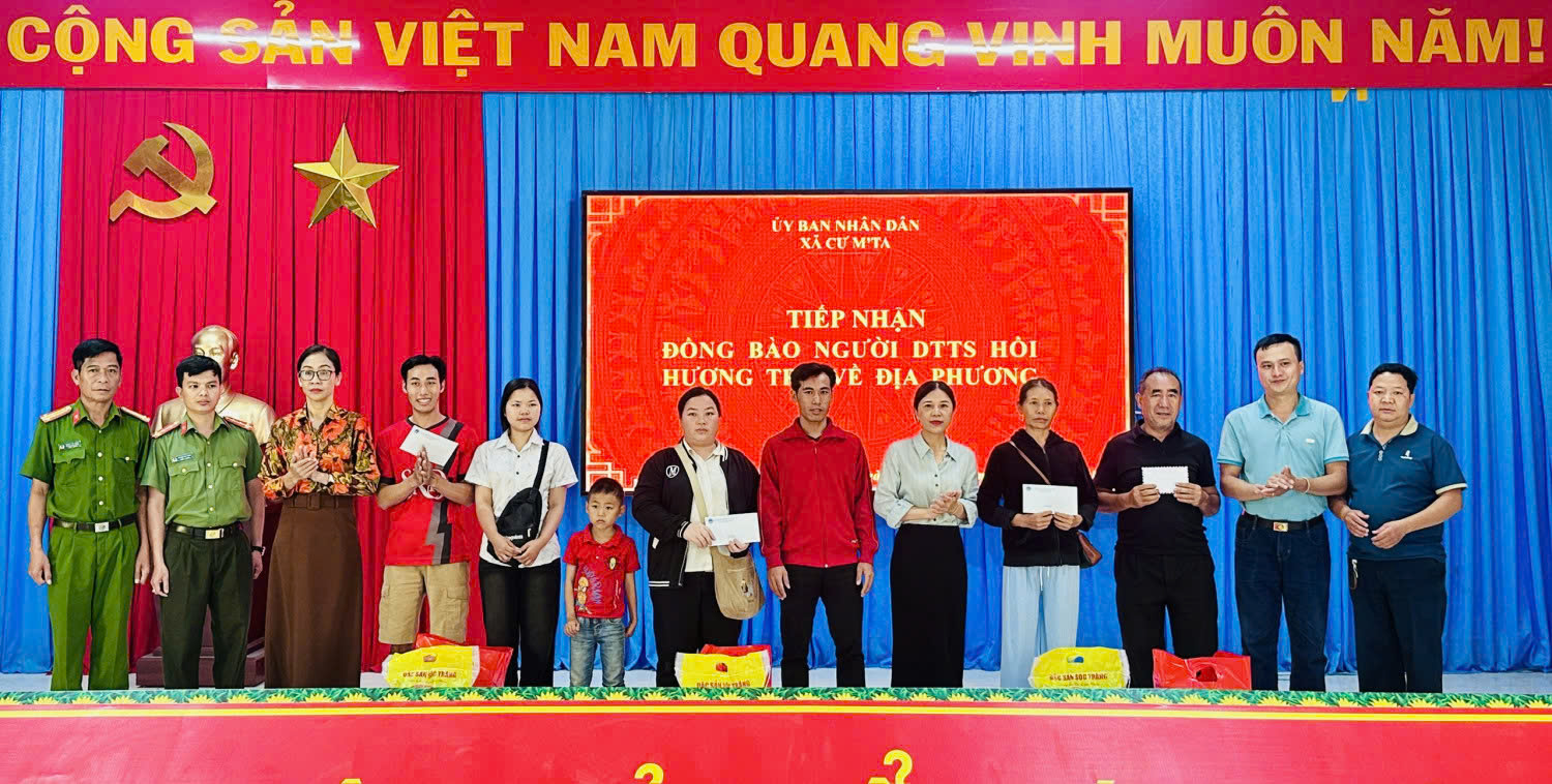 Đắk Lắk lo sinh kế, ngăn người hồi hương tái xuất cảnh trái phép - Ảnh 2.