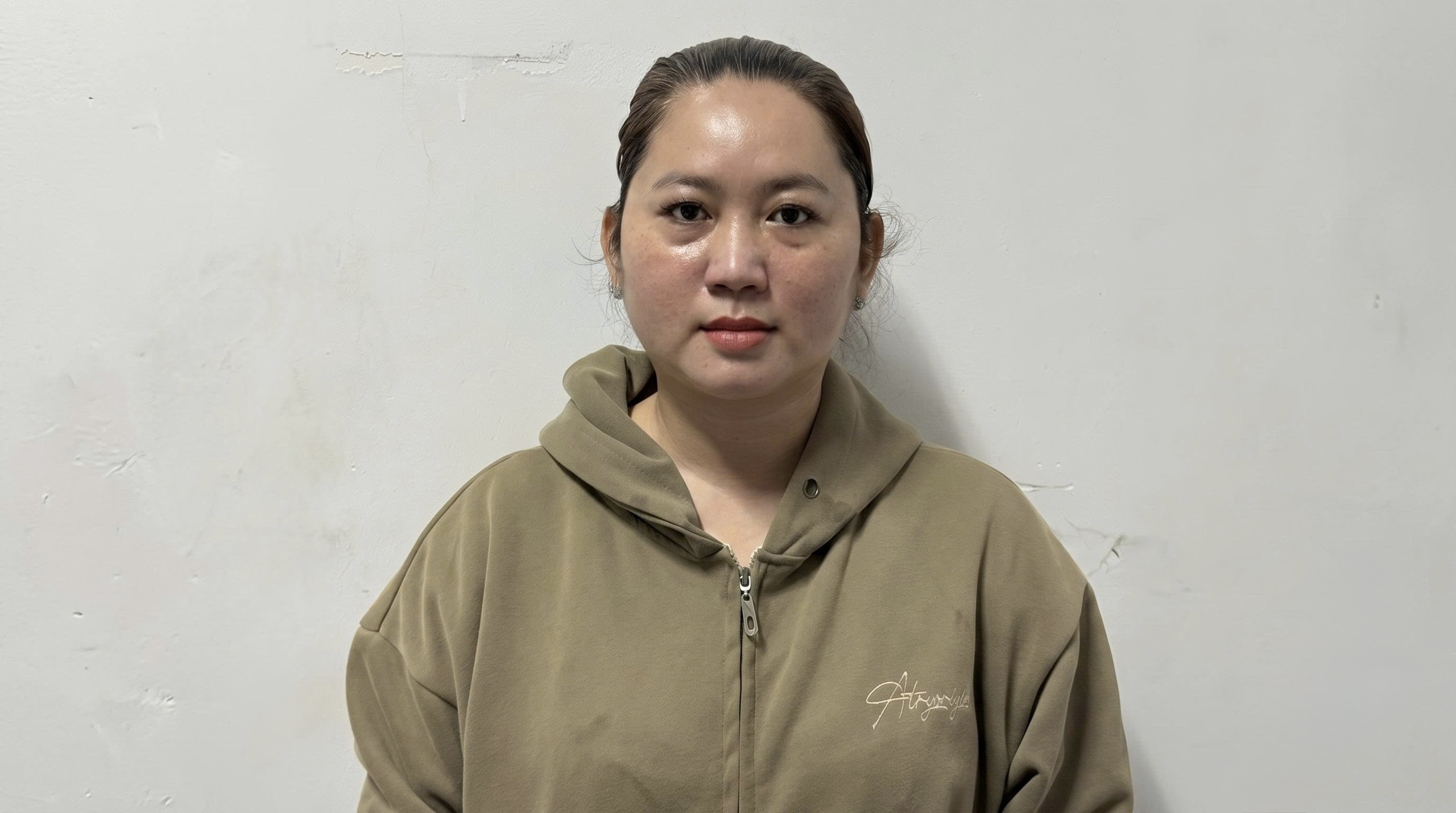 Dựng chuyện đi chuyên cơ chở 90 tỉ đồng ra Côn Đảo, người phụ nữ lừa hàng chục tỉ - Ảnh 1.