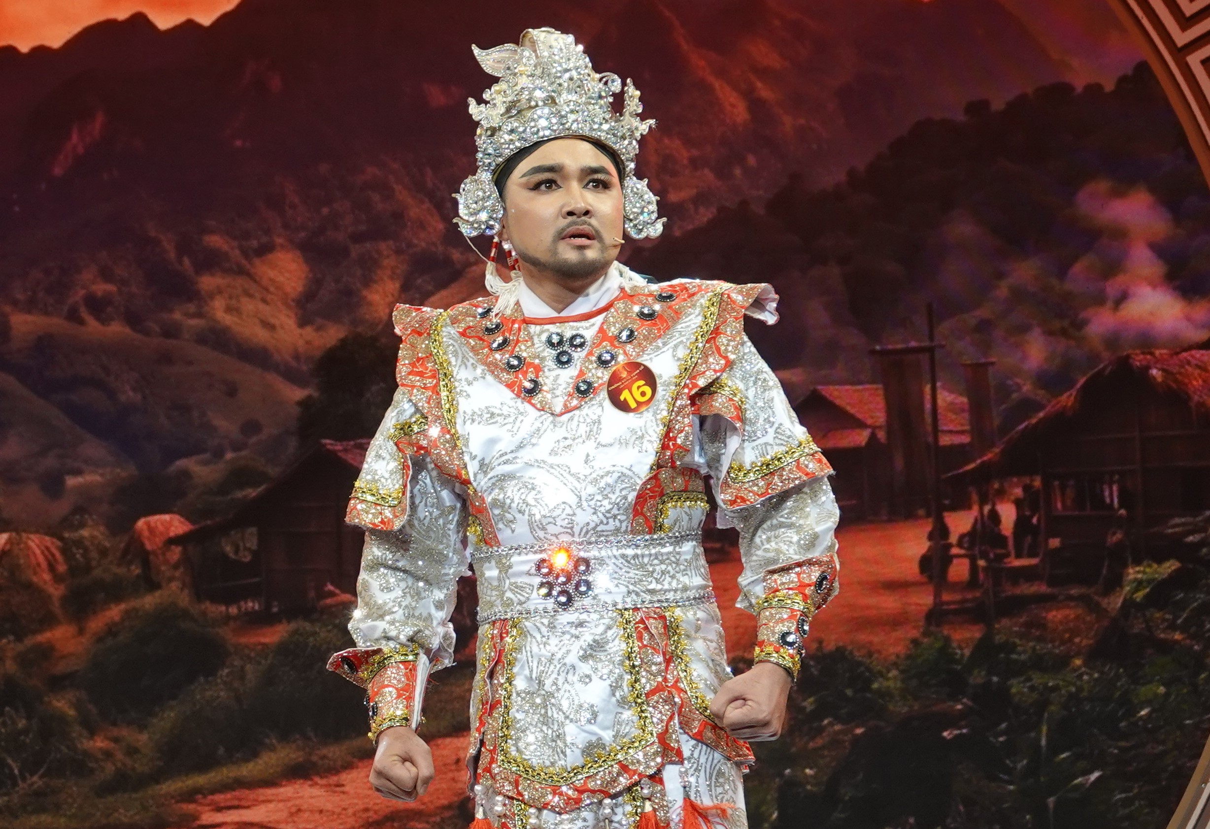 Huỳnh Văn Tánh là thí sinh thứ 9 bước vào vòng chung kết Chuông vàng vọng cổ 2026 - Ảnh 3.
