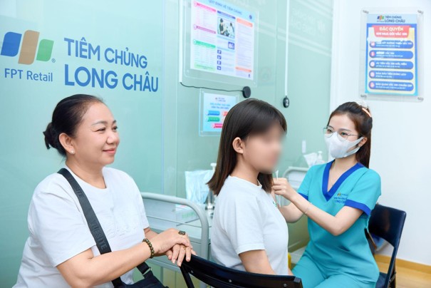 Tỉ lệ tử vong do ung thư cổ tử cung ở phụ nữ trẻ gần như bằng không, nhờ tiêm ngừa HPV sớm - Ảnh 2.
