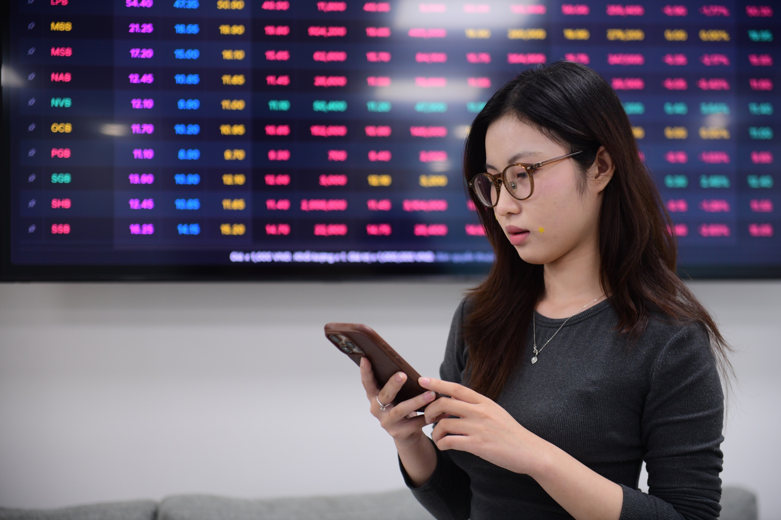 Nâng hạng có giúp các cổ phiếu chứng khoán 'vào bờ'? - Ảnh 1.