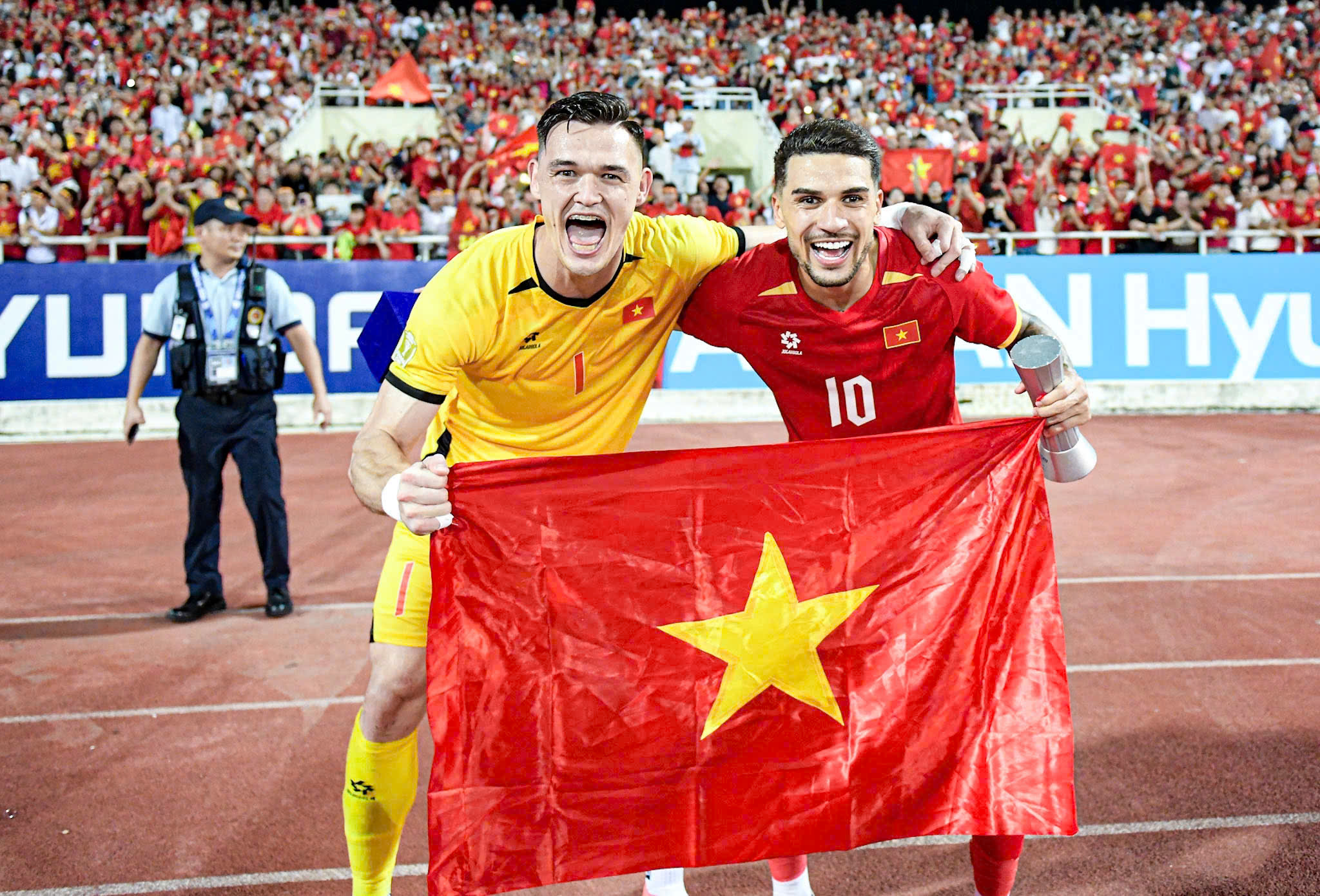 Đội tuyển Việt Nam xuất sắc đăng quang ASEAN Cup 2026 sau Hành trình đầy cảm xúc - Ảnh 10.
