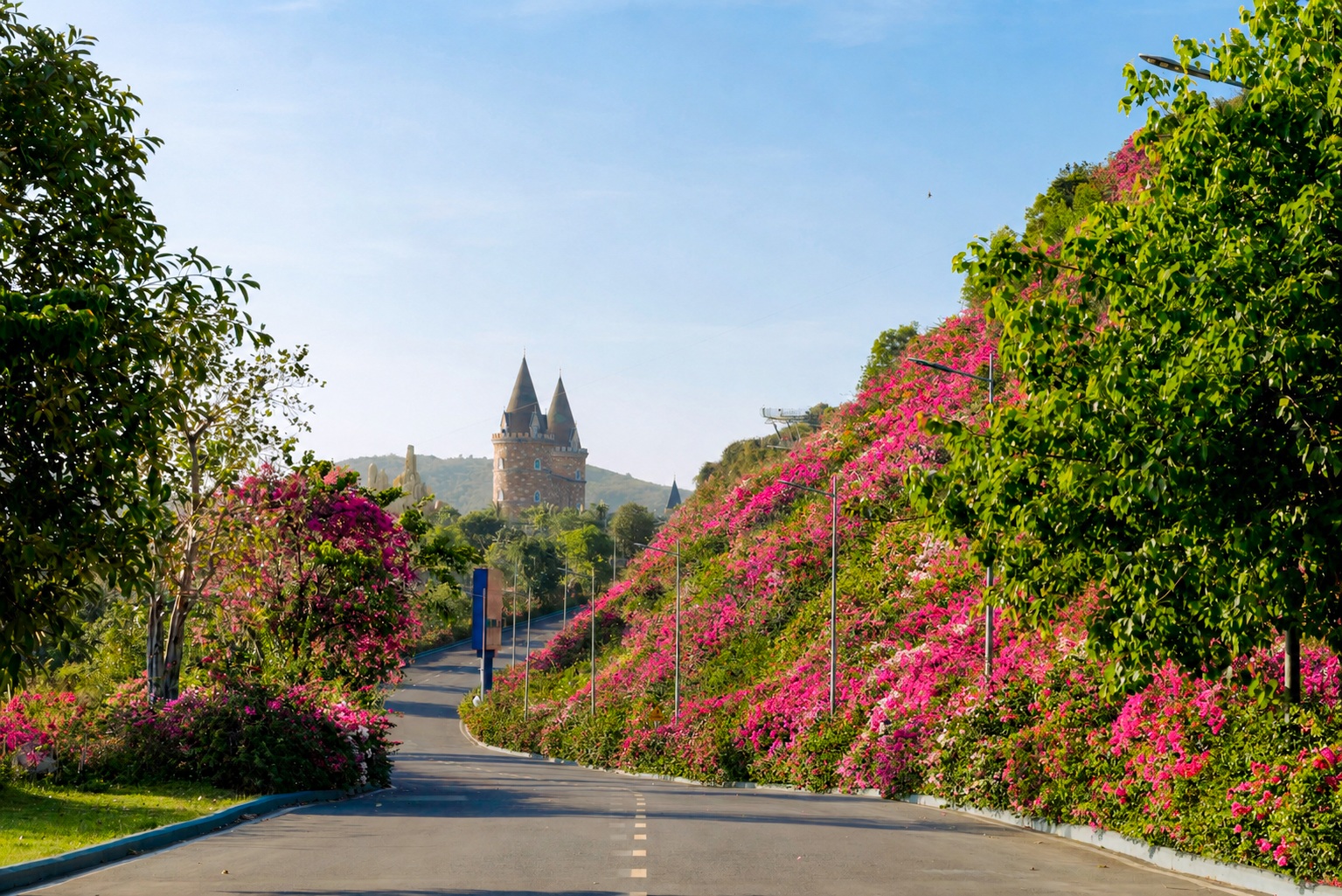 Hòn Tre: Từ hòn đảo hoang sơ giữa vịnh Nha Trang đến 'đảo diệu kỳ' của hàng triệu du khách - Ảnh 2.