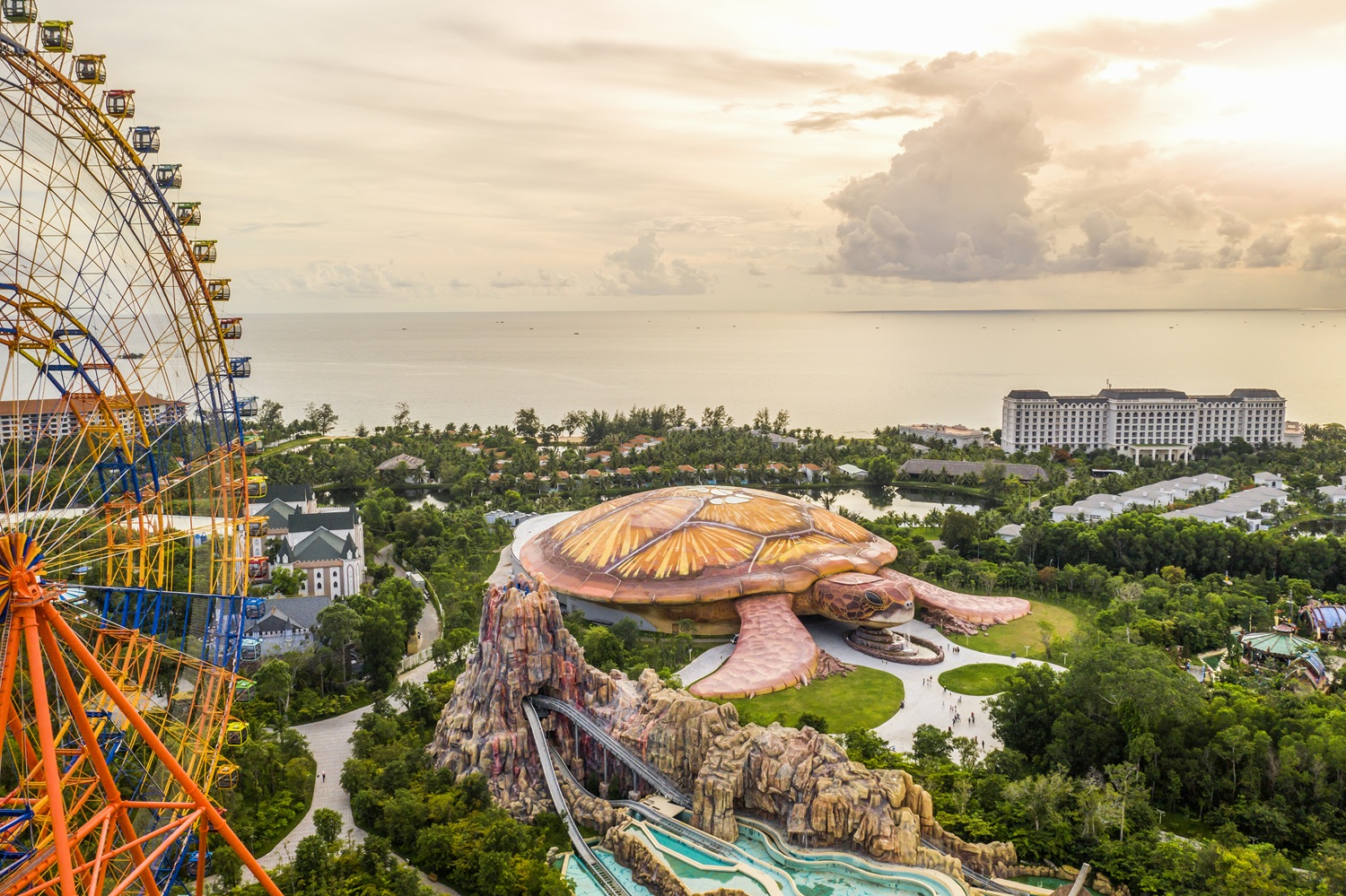 Hòn Tre: Từ hòn đảo hoang sơ giữa vịnh Nha Trang đến 'đảo diệu kỳ' của hàng triệu du khách - Ảnh 7.