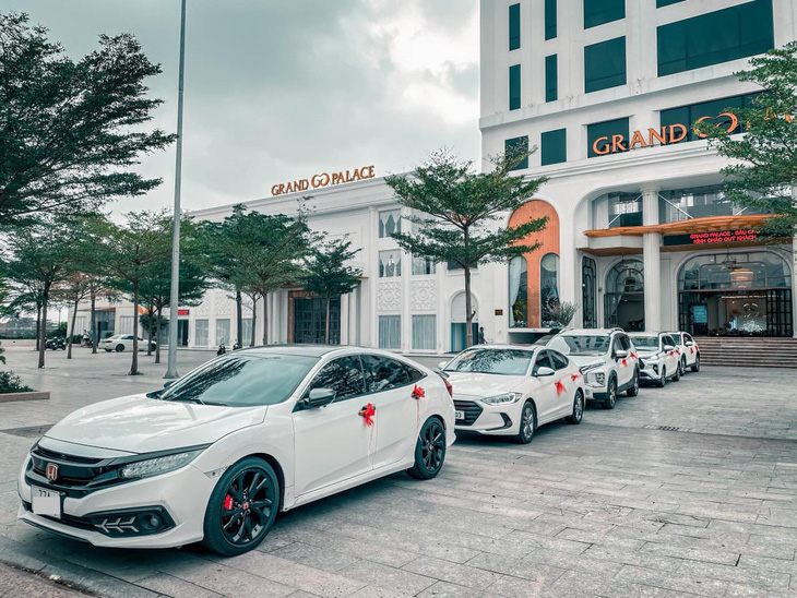 Thuê xe tự lái dịp lễ 2-9: Đặt trên app, xuống sân bay là có xe đi - Ảnh 1.