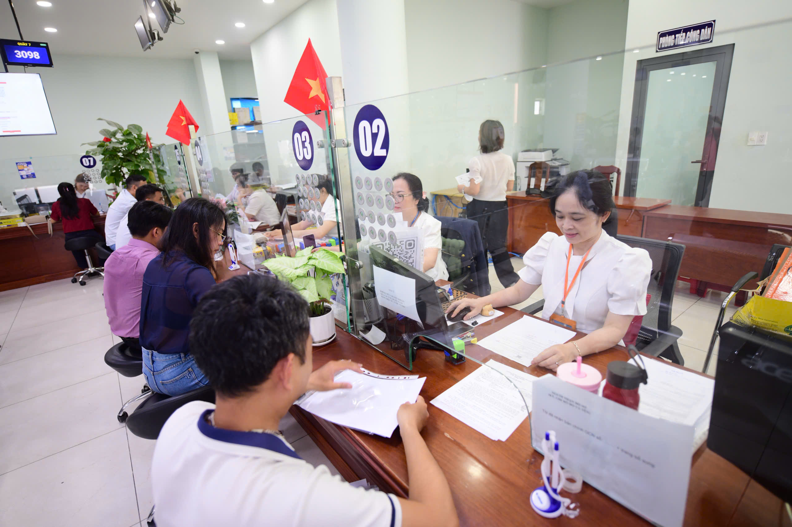 Chủ tịch UBND TP.HCM phát động 30 ngày thần tốc triển khai Luật Phát triển đô thị - Ảnh 4.