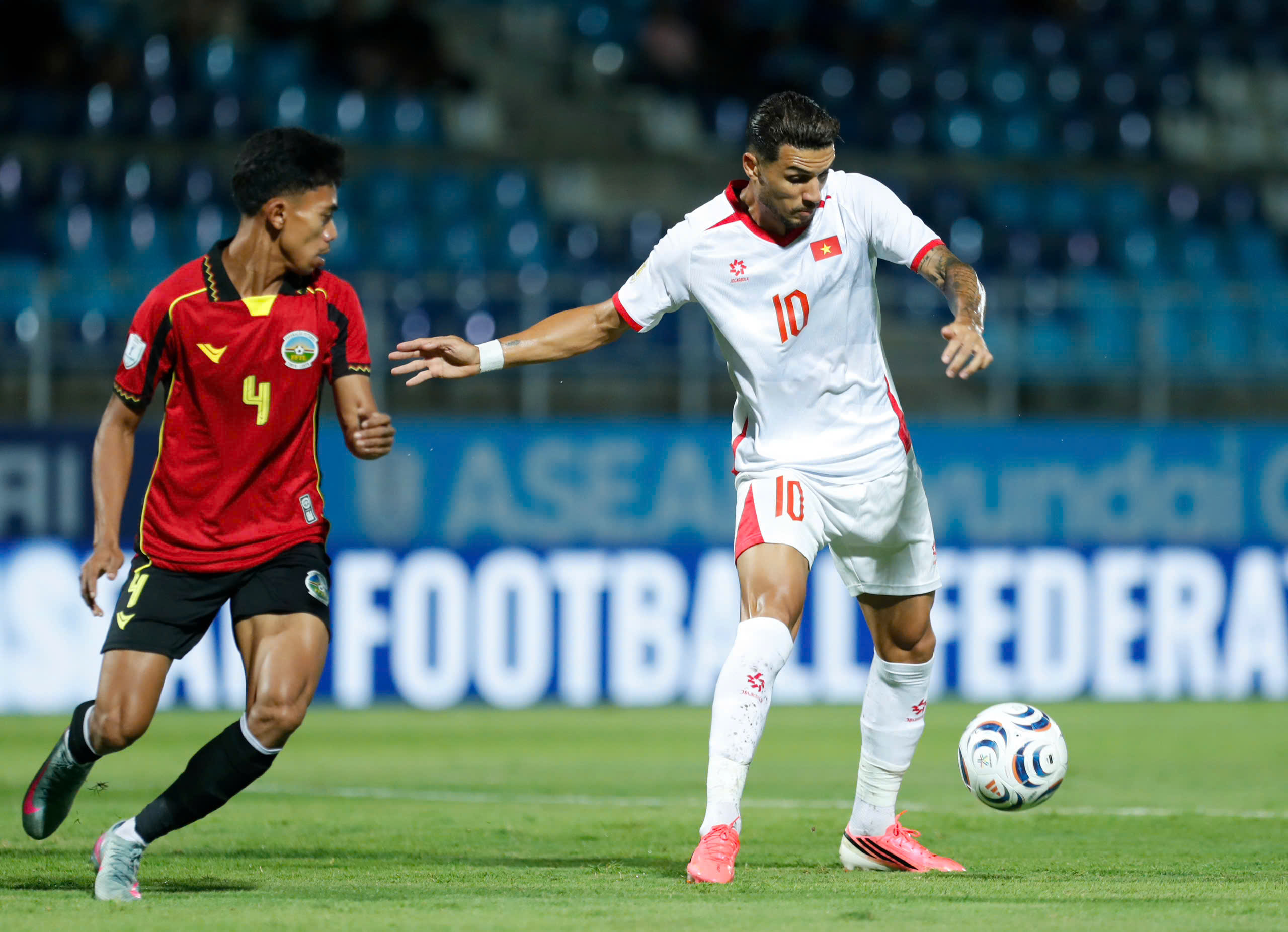 Đội tuyển Việt Nam đăng quang ASEAN Cup 2026: Hành trình lịch sử đầy cảm xúc - Ảnh 4.