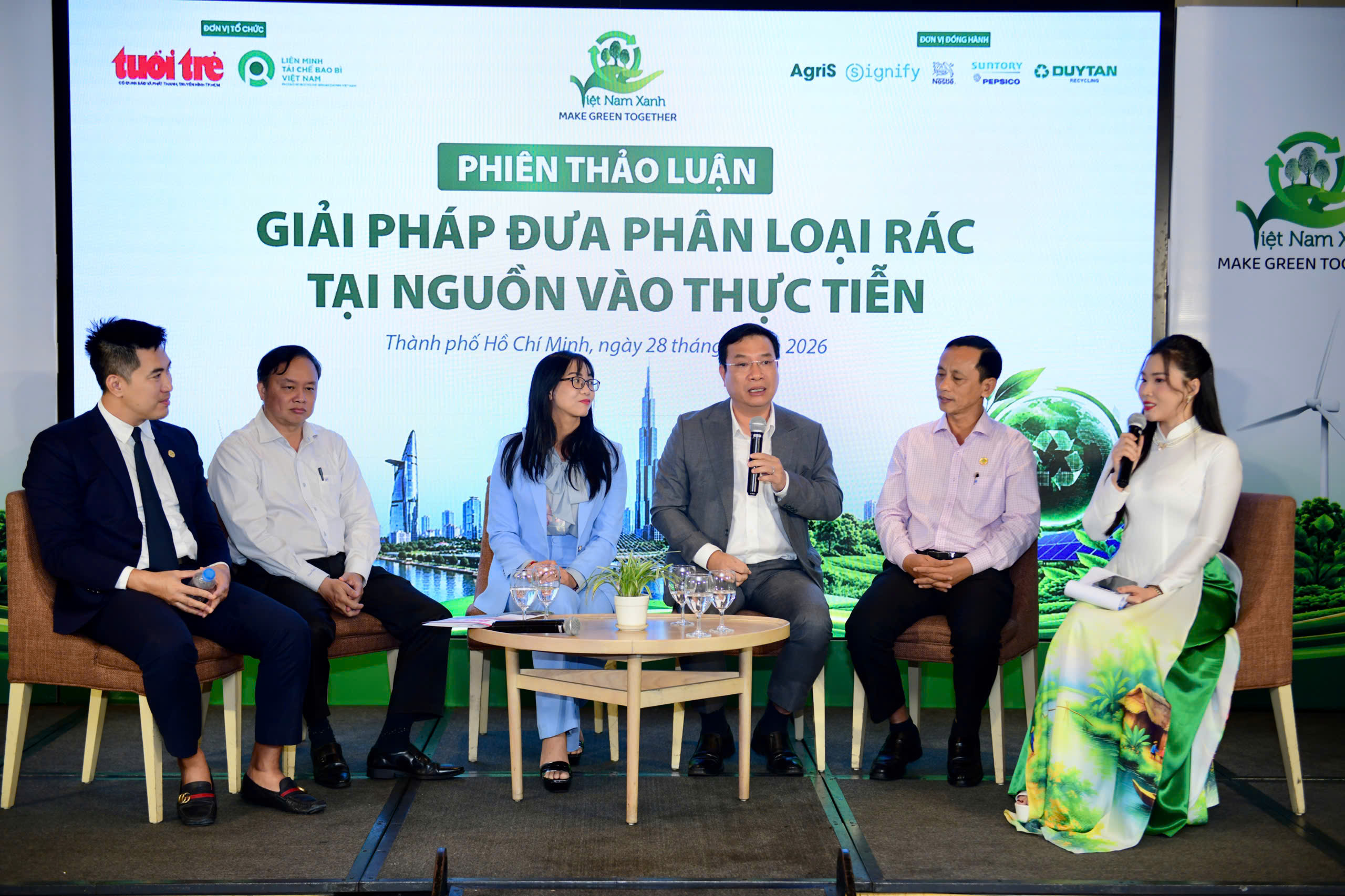 Biến rác thành tài nguyên và từ tài nguyên thành tiền - Ảnh 1.