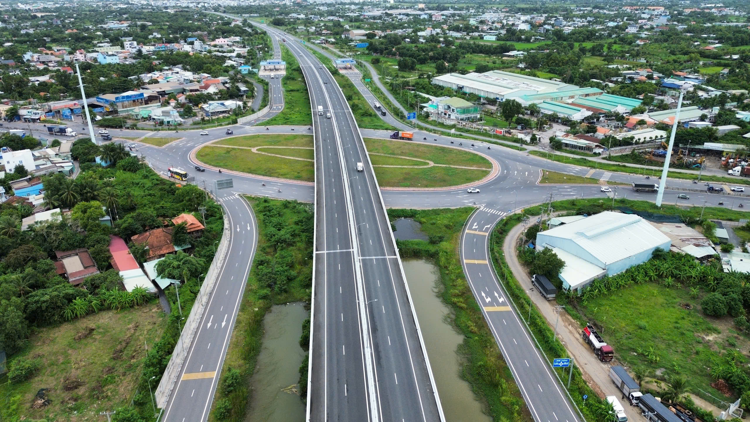 Mở cơ hội phát triển miền Tây với cao tốc Bến Lức - Long Thành - Ảnh 4.