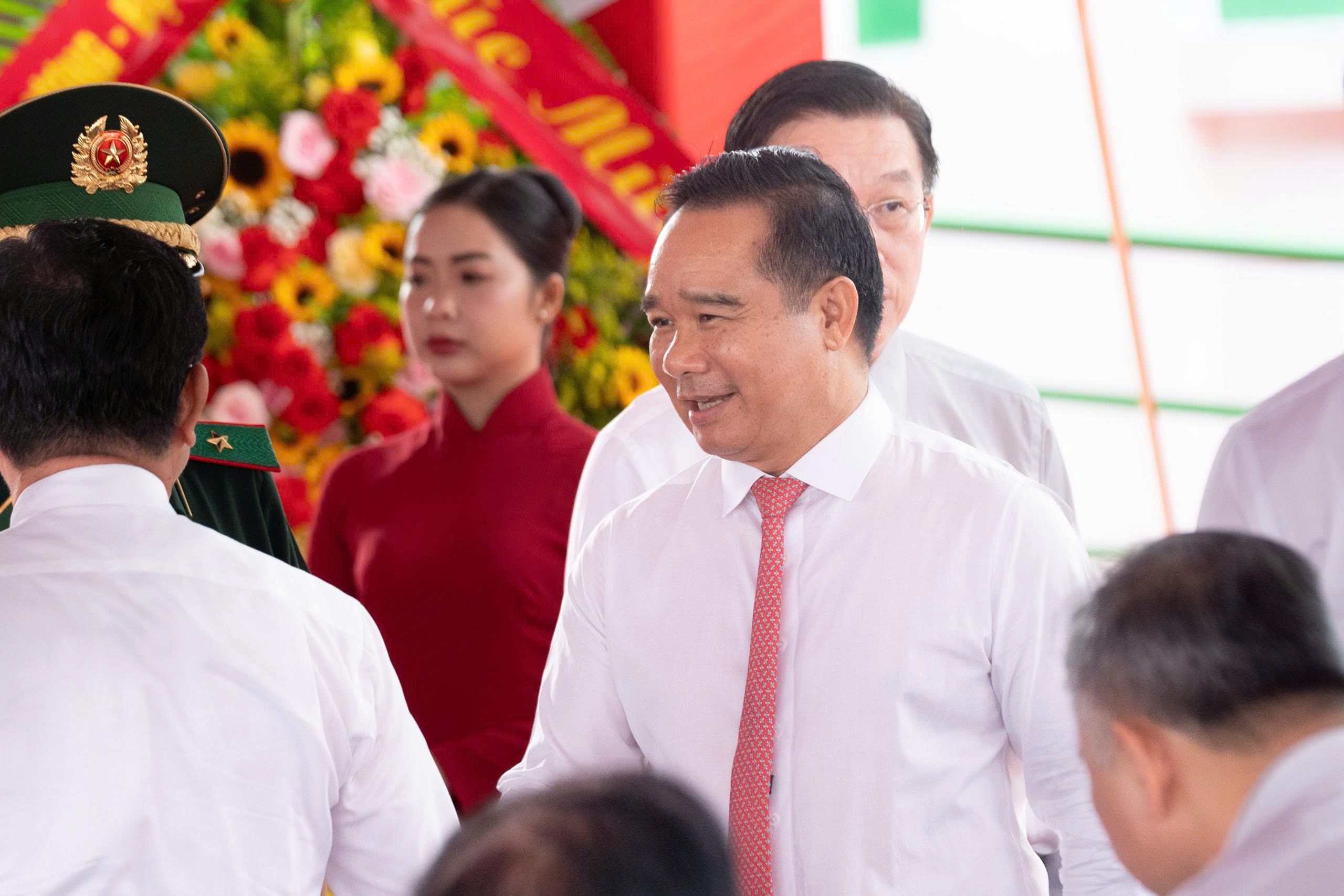 Sáng nay, khởi công dự án Mả Lạng, chợ Gà - Gạo, quốc lộ 13, khánh thành Bảo tàng Hồ Chí Minh - Ảnh 3.