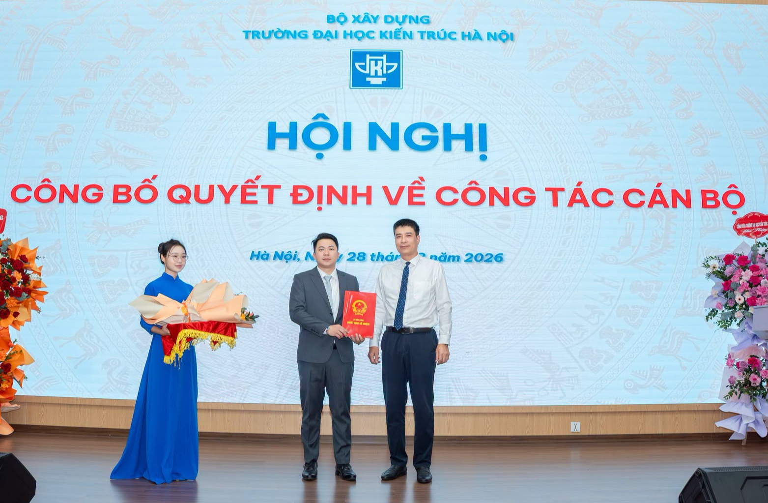 - Ảnh 1.