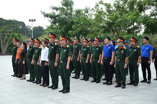 Long Châu mang đến sức khỏe cho người dân Côn Đảo trong Hành trình tri ân 2026 - Ảnh 1.