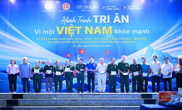 Long Châu mang đến sức khỏe cho người dân Côn Đảo trong Hành trình tri ân 2026 - Ảnh 5.