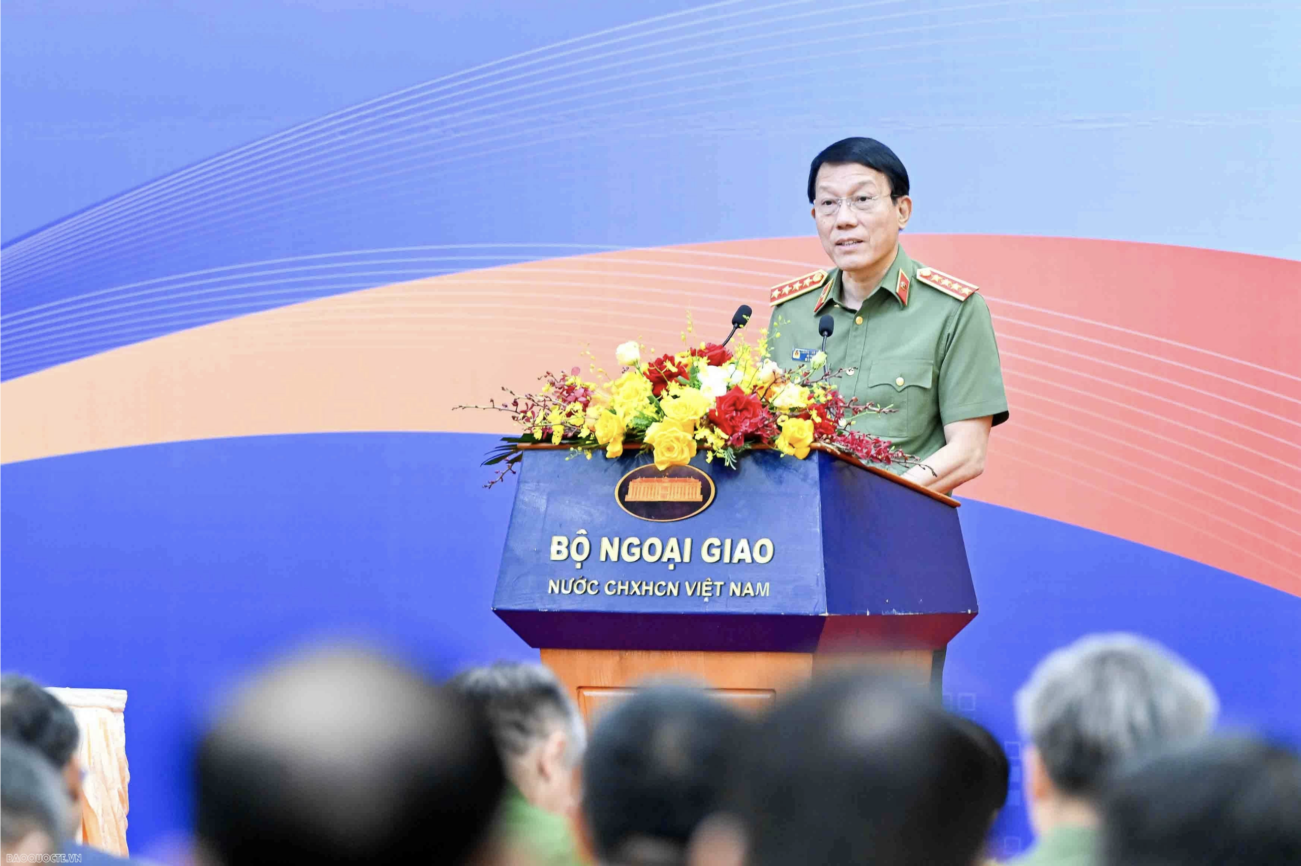 Bộ trưởng Quốc phòng, Công an và Ngoại giao lần đầu tiên đồng chủ trì một phiên họp - Ảnh 3.