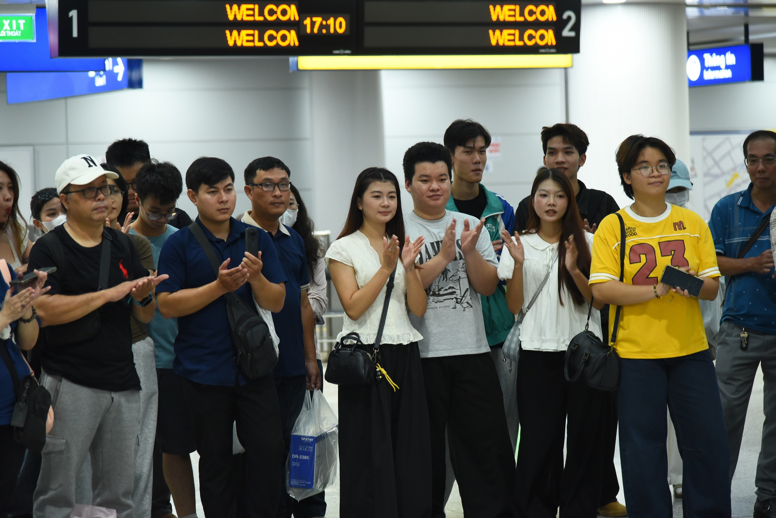 Ga Metro Bến Thành thành sân khấu nhạc kịch - Ảnh 2.