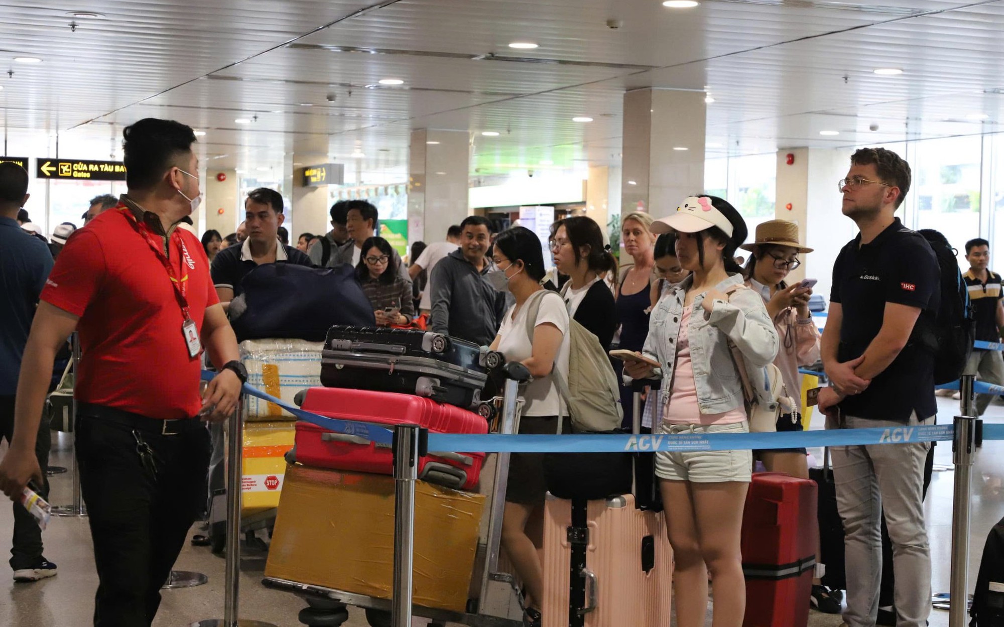 Vietnam’s 3 largest airports stand out for improved air connectivity in Asia - Ảnh 1.