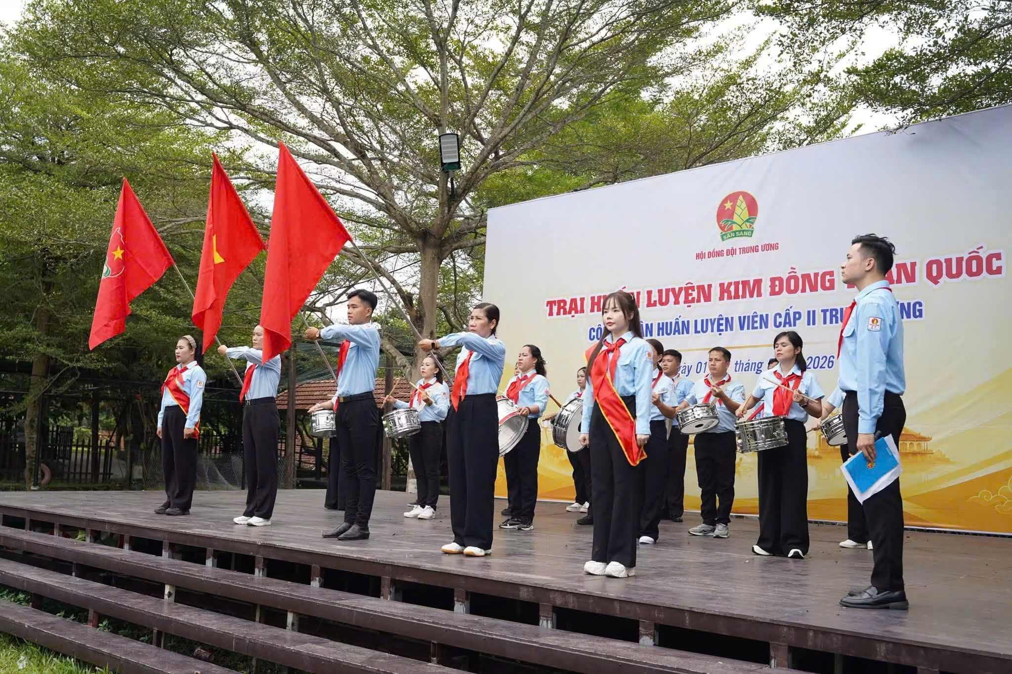 Thi Nghi thức Đội kiểu 'cà thọt': Hội đồng Đội trung ương không chấp nhận làm sai lệch ý nghĩa Nghi thức Đội - Ảnh 4.