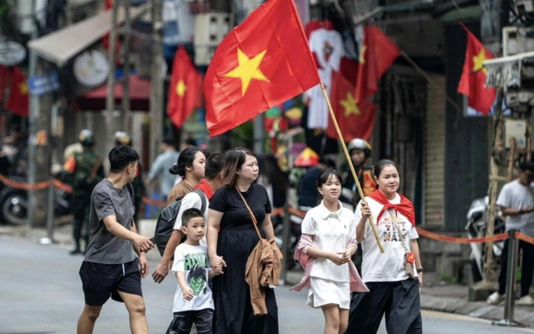 Explainer: Why Tet length is always up for debate in Vietnam - Ảnh 1.