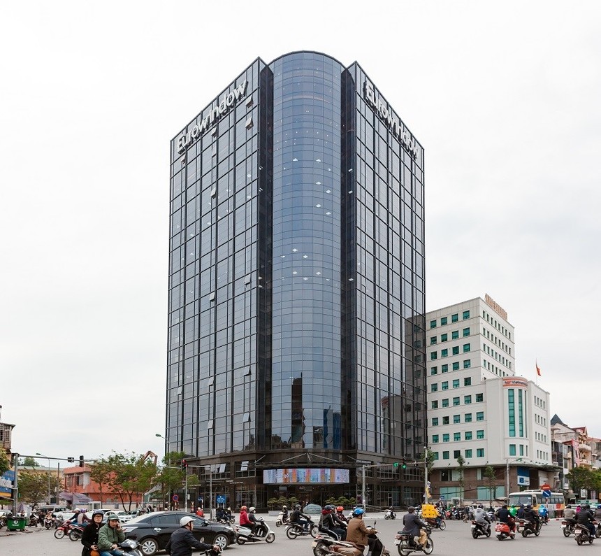 Eurowindow 'liên quan' thế nào tới cả VPBank, Techcombank? - Ảnh 1.