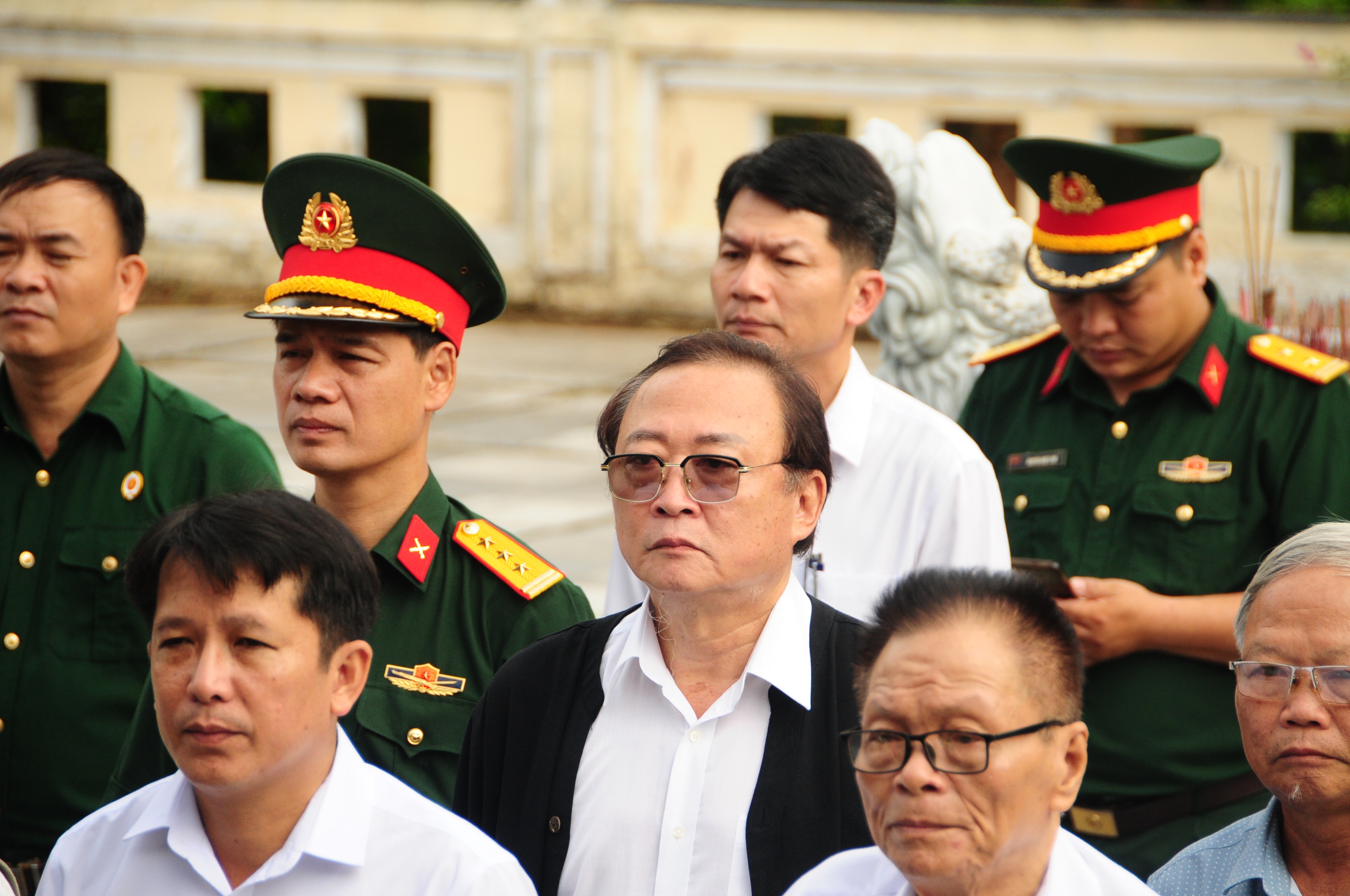 Đà Nẵng báo cáo thông tin liên quan 17 hài cốt nghi liệt sĩ do người dân cất bốc, chăm sóc - Ảnh 2.
