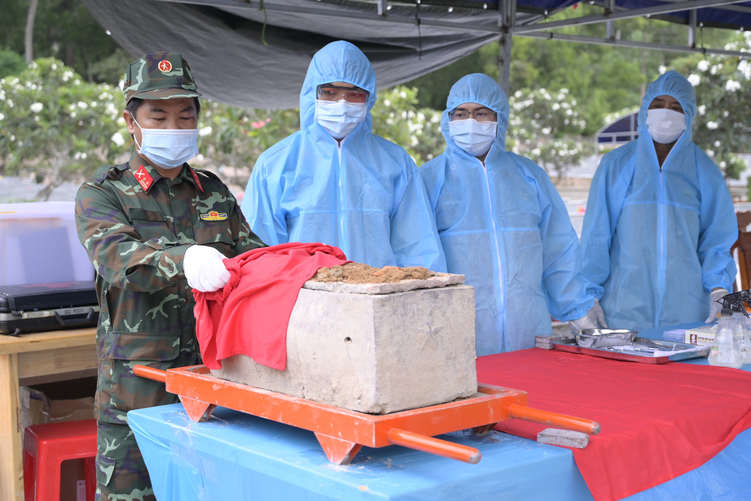 Nhanh chóng xác định danh tính để đưa liệt sĩ Nguyễn Văn Thuần về với quê hương - Ảnh 1.
