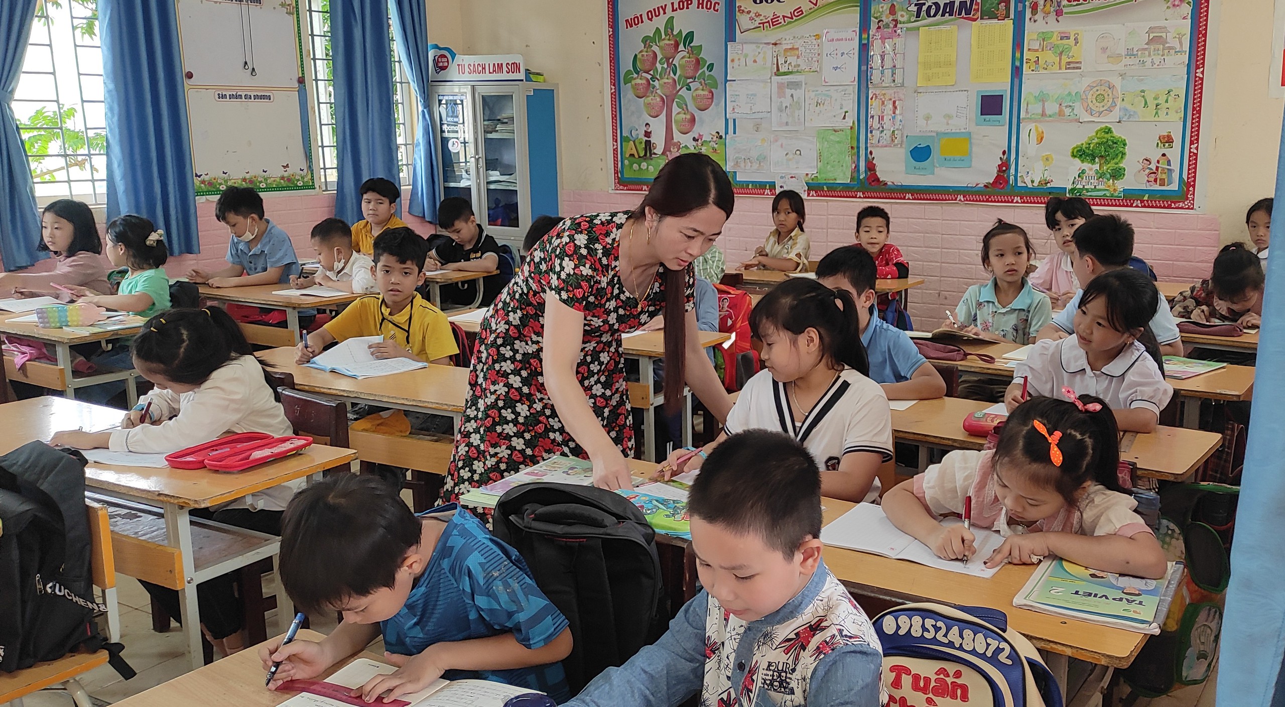 Thanh Hóa công khai các khoản thu trong trường học, nghiêm cấm thu trái quy định - Ảnh 1.